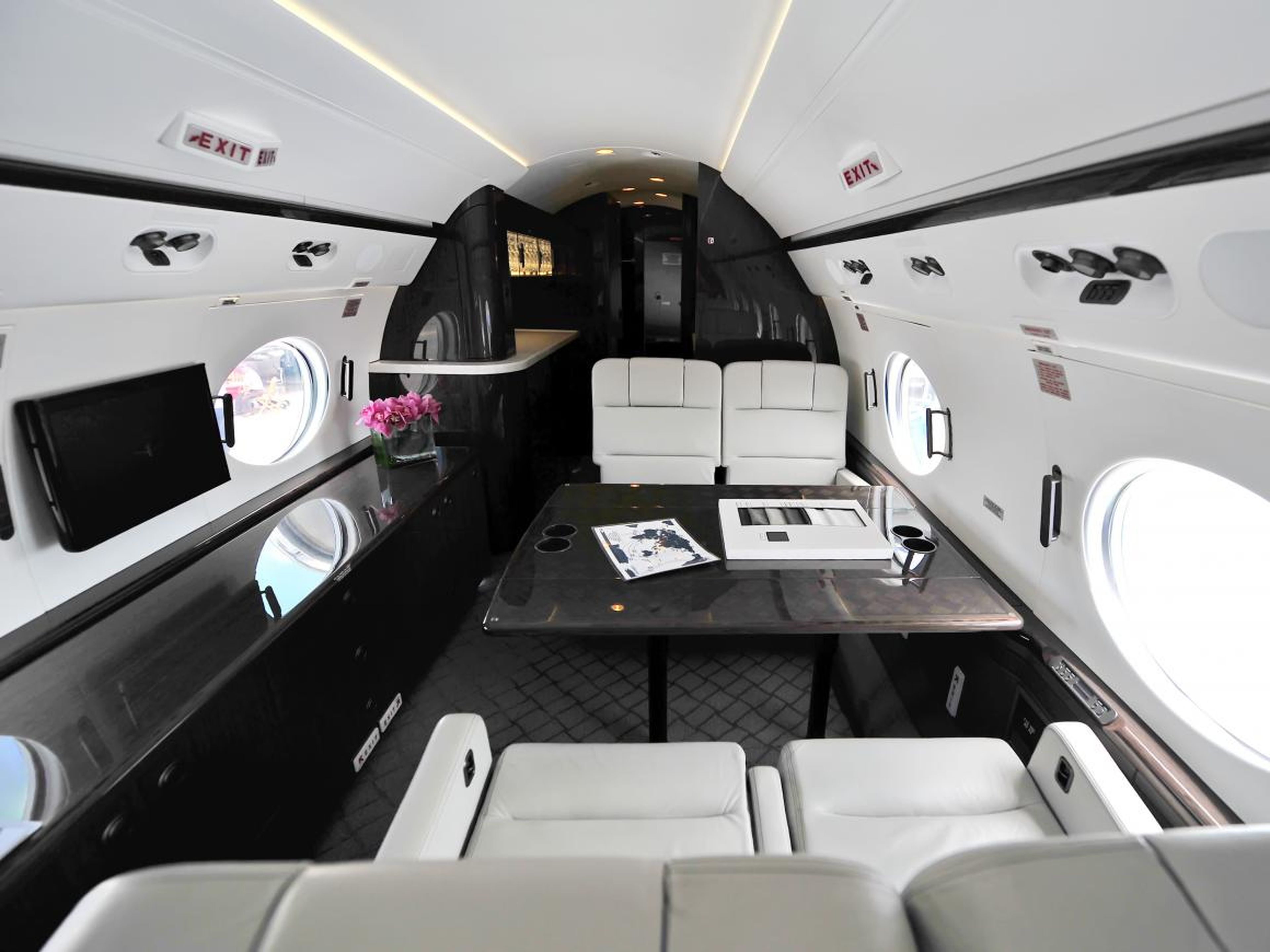The interior of a Gulfstream G450 executive jet at Singapore Airshow in 2014.