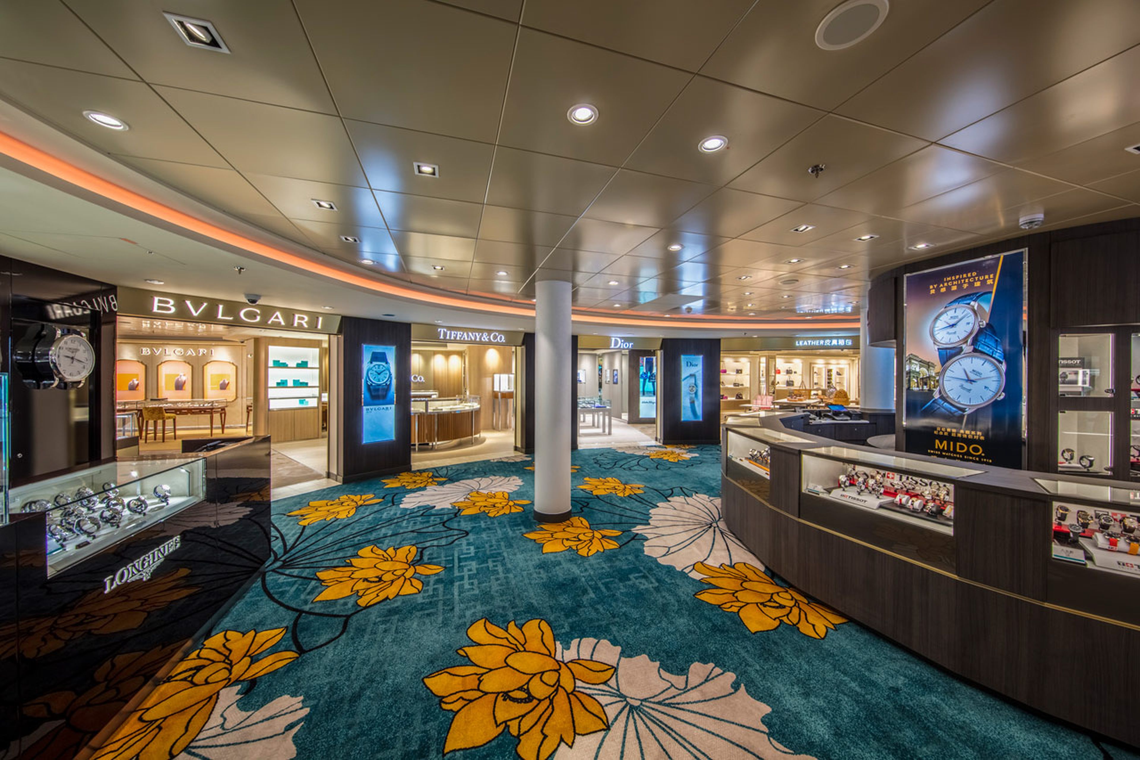 Tiendas de lujo en los cruceros Dream Cruises