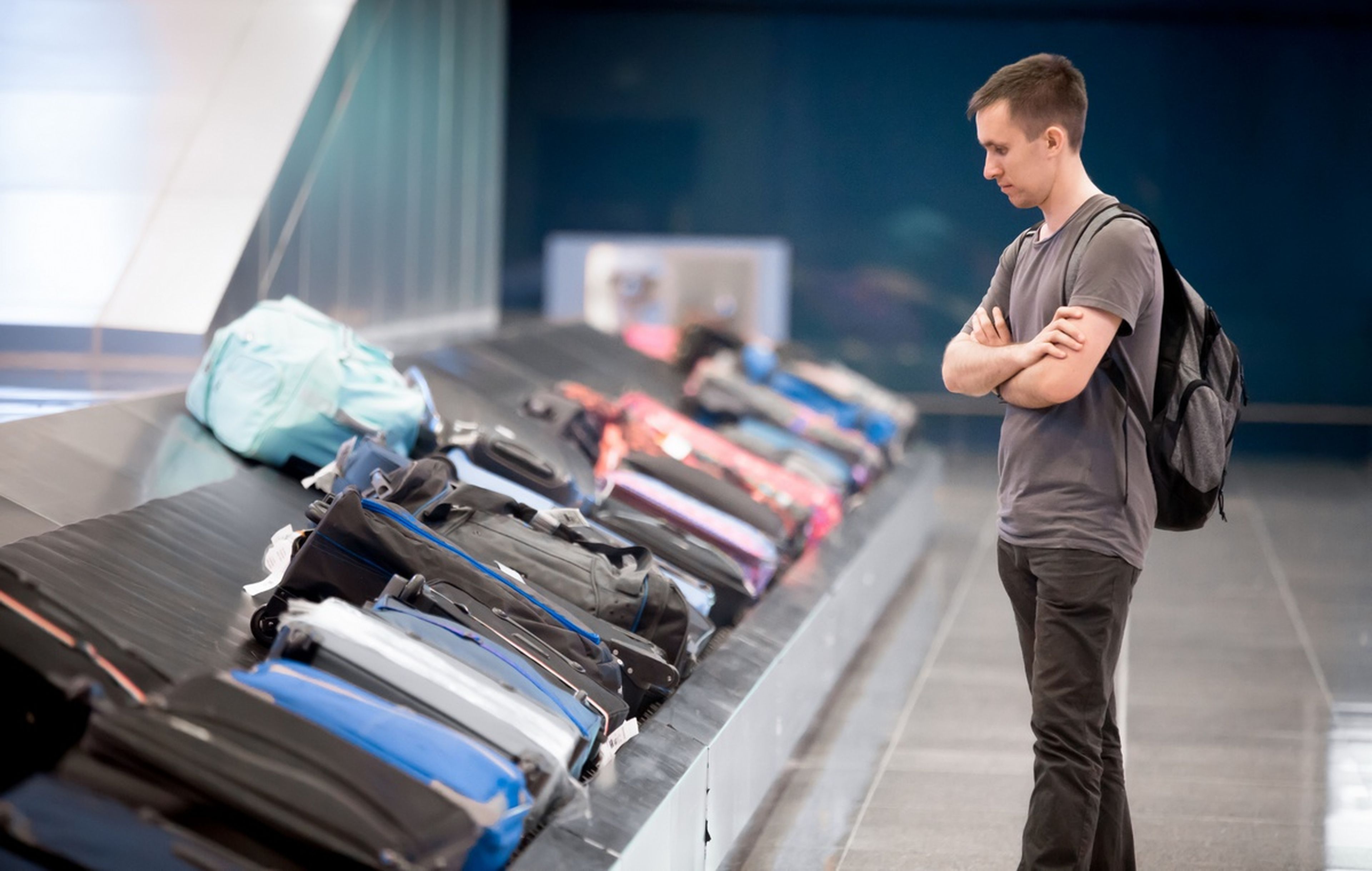 Trucos para que tu maleta sea la primera en la cinta de recogida del aeropuerto