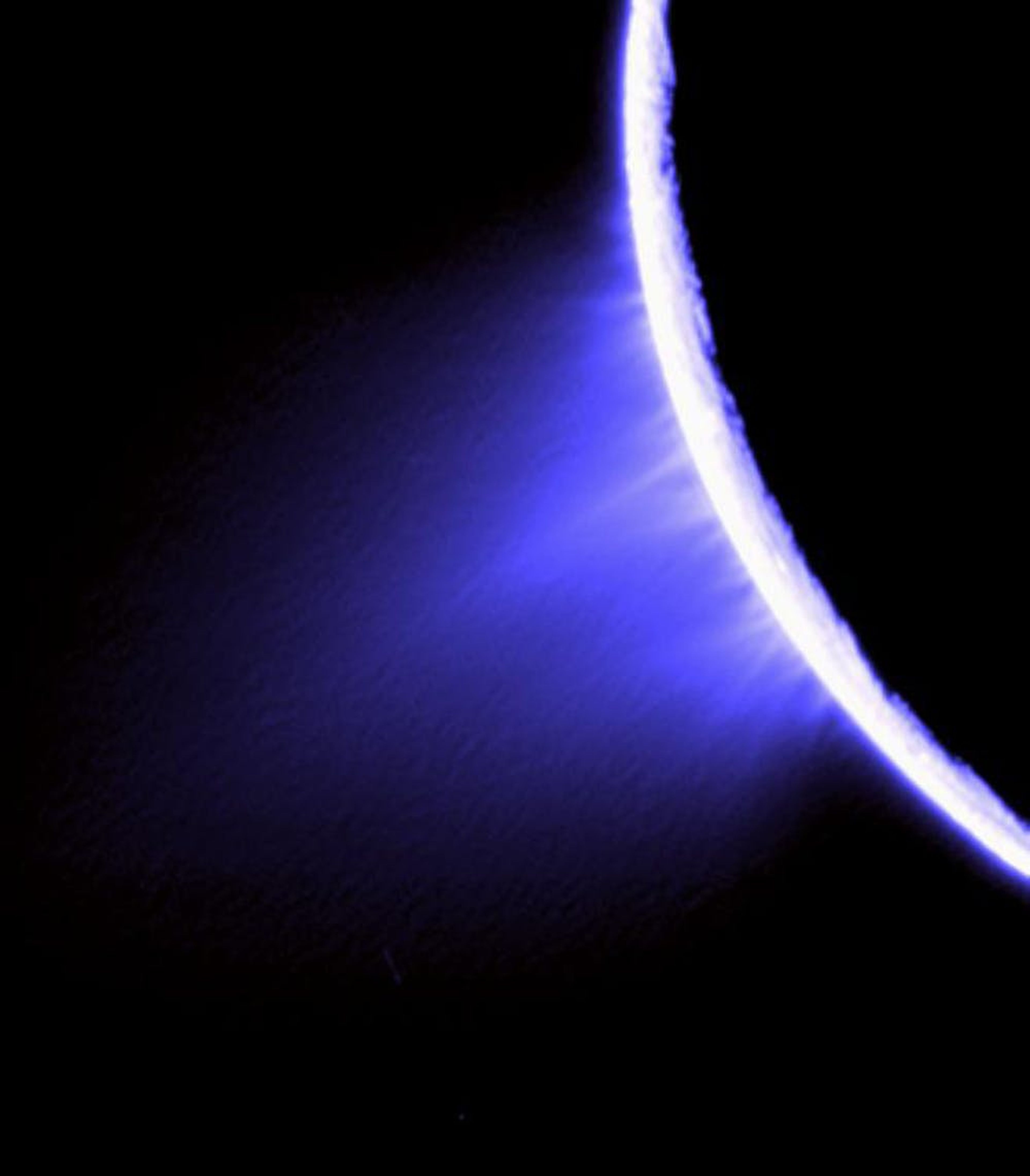 Cassini tomó esta imagen coloreada de los chorros que salían del hemisferio sur de Encélado el 27 de noviembre de 2005.