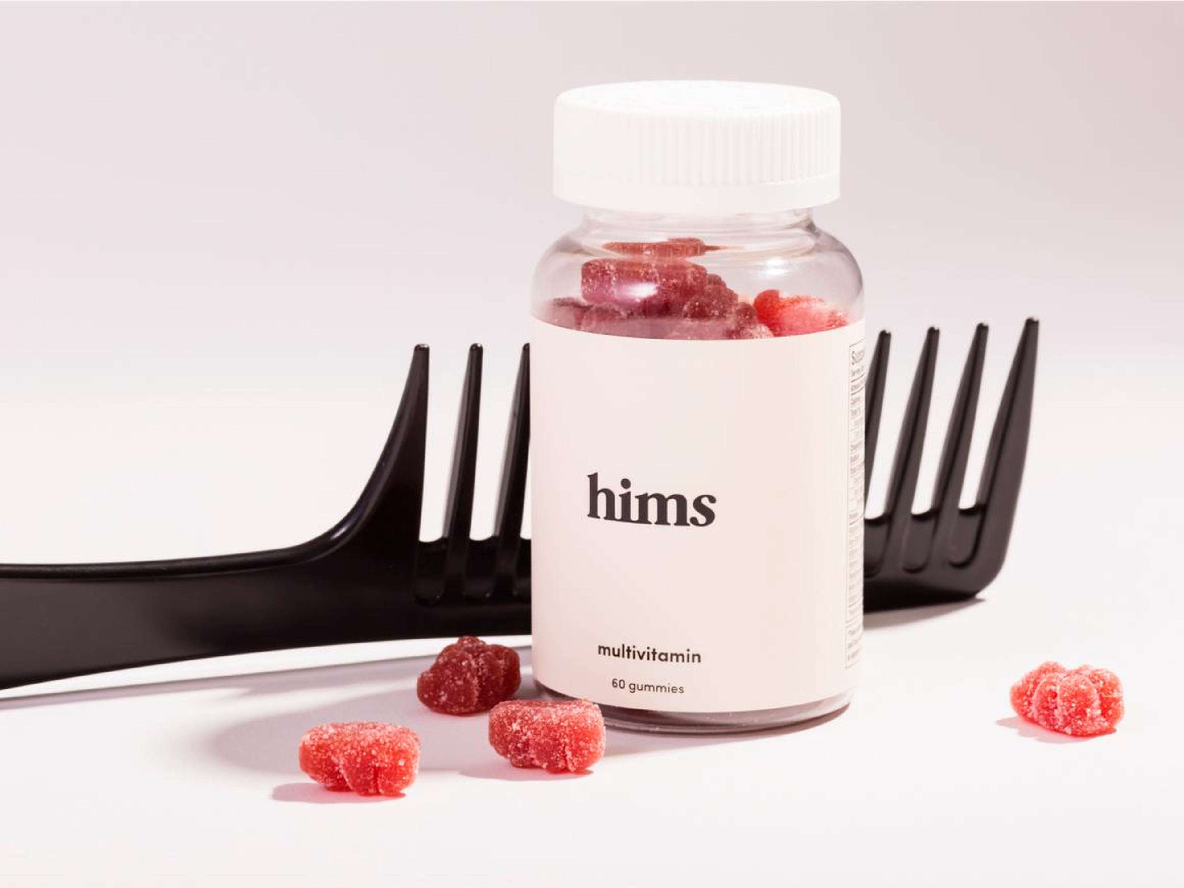Hims, la plataforma online donde los hombres pueden pedir productos de cuidado personal discretamente, alcanzó el estatus de unicornio en enero de 2019 y actualmente está valorada en 1.100 millones de dólares.