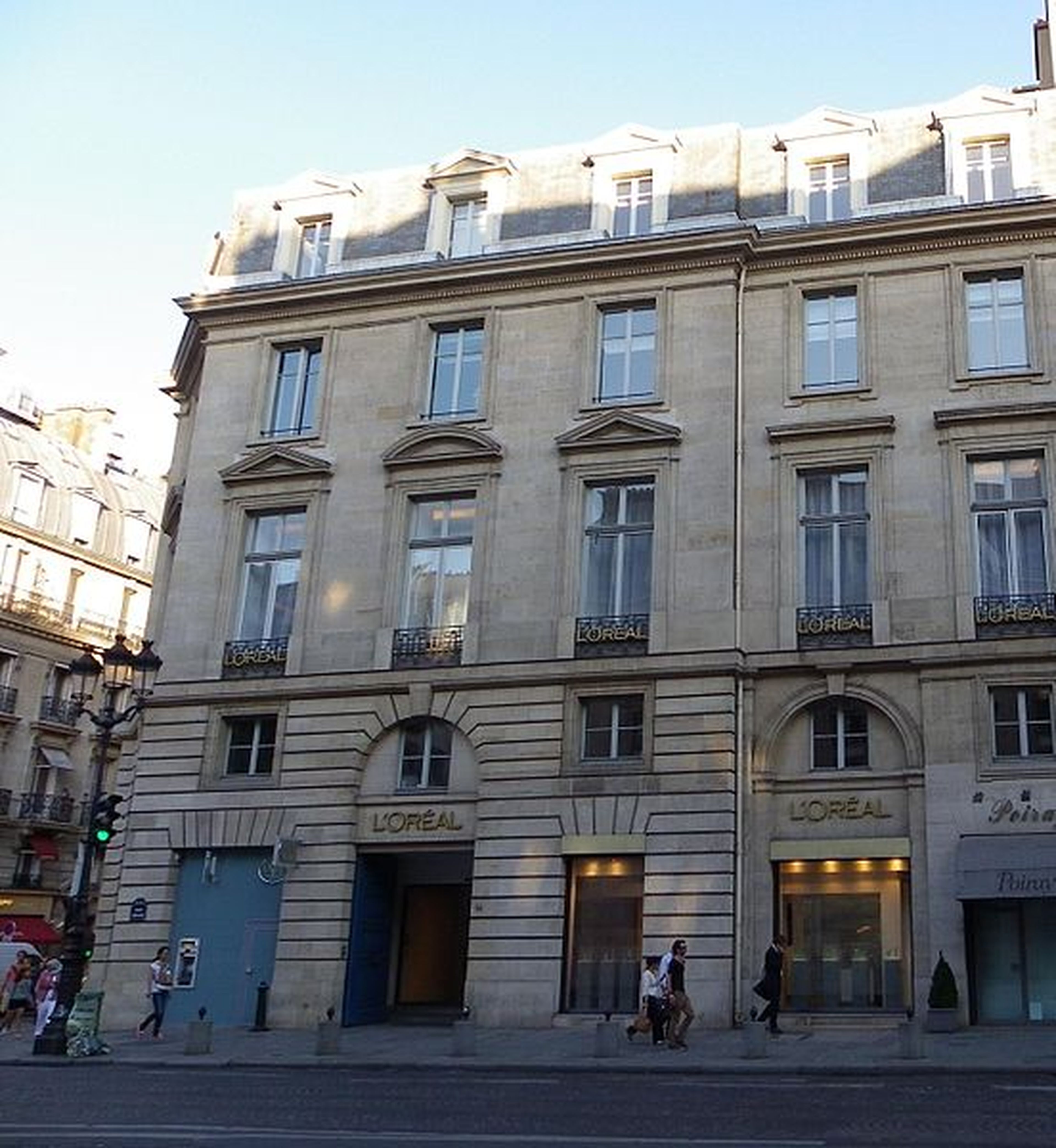 Sede de L'Oréal en la rue Royale de París (Francia)