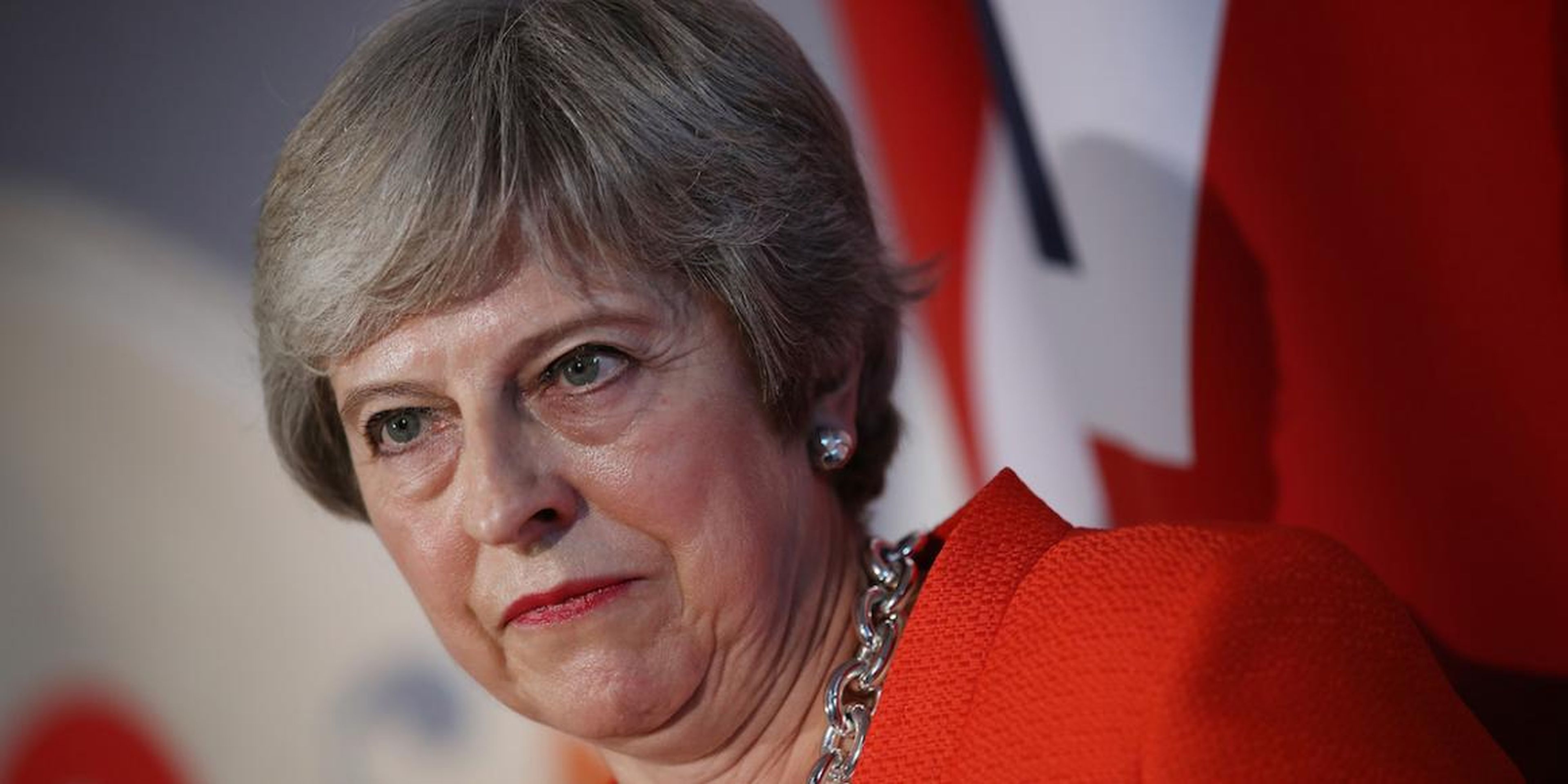 Theresa May niega un acuerdo secreto sobre el Brexit mientras aumenta el miedo a una rendición ante la UE entre los euroescépticos