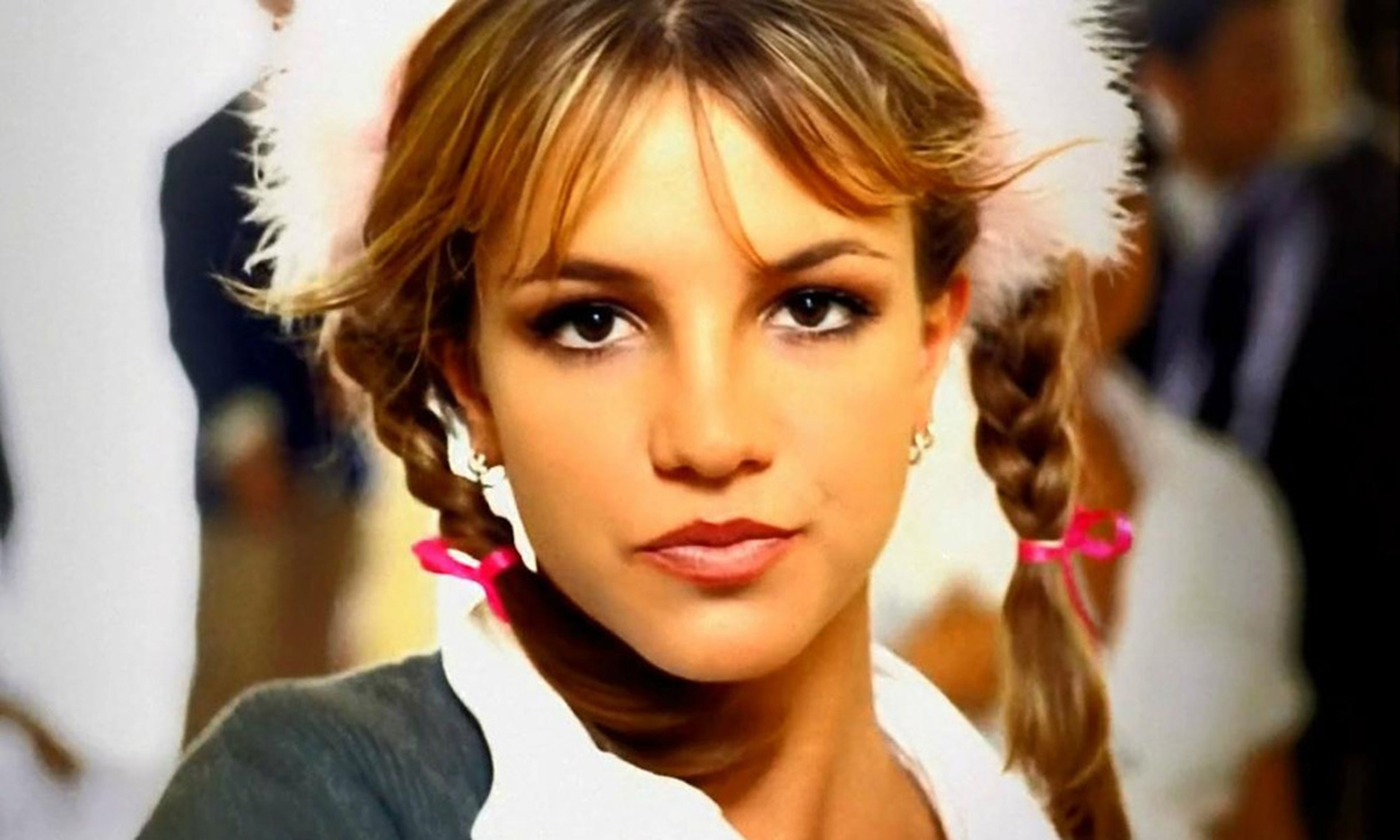 Birtney Spears sacó a la venta el disco "... Baby One More Time" que le lanzó a la fama mundial hace 20 años.