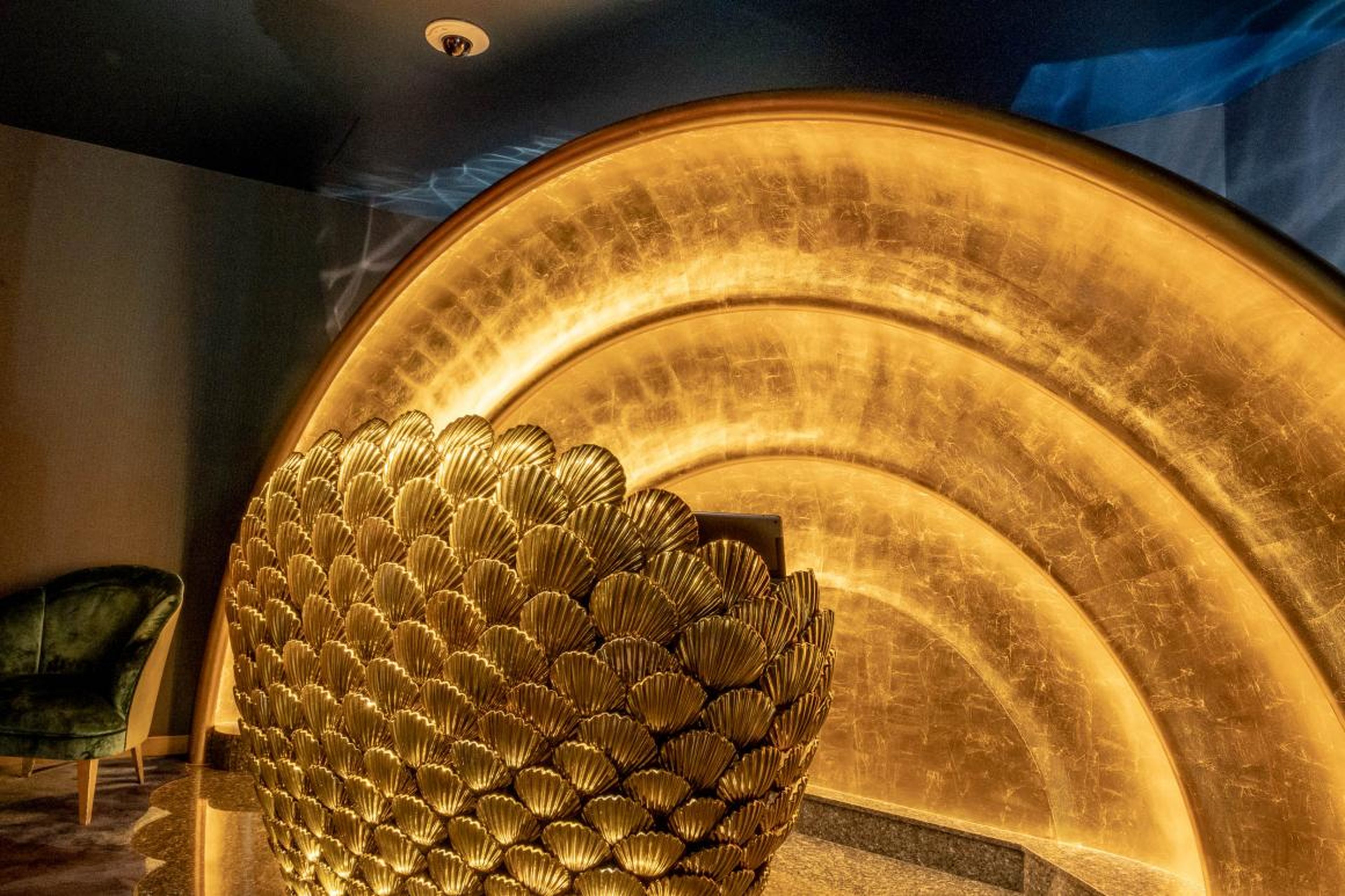 For dinner, I had a reservation at the Burj's flagship restaurant, Al Mahara. If it wasn't clear from the giant gold seashell that serves as the host stand, Al Mahara is all about seafood.