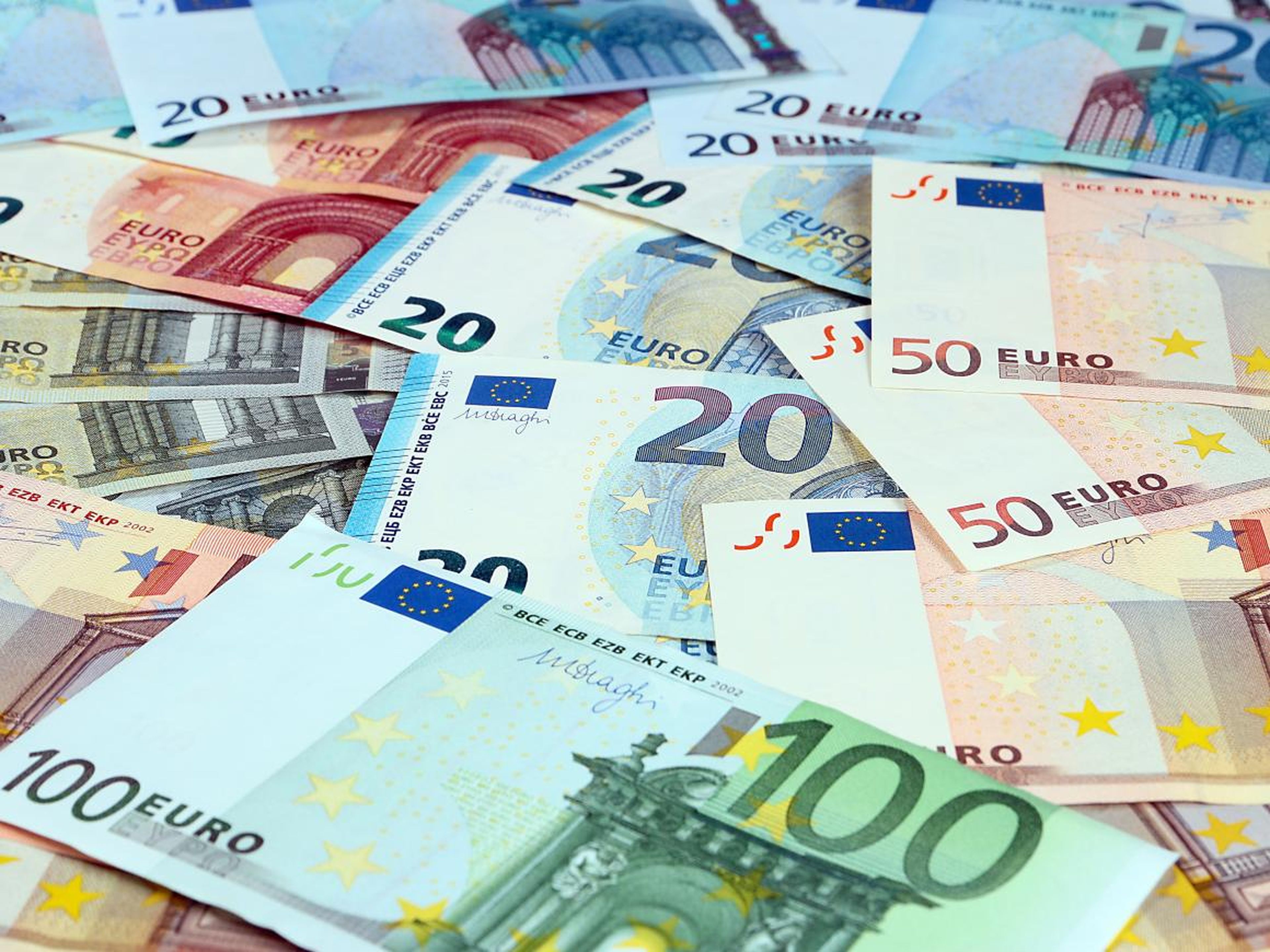 El Euro empezó a circular en 1999.