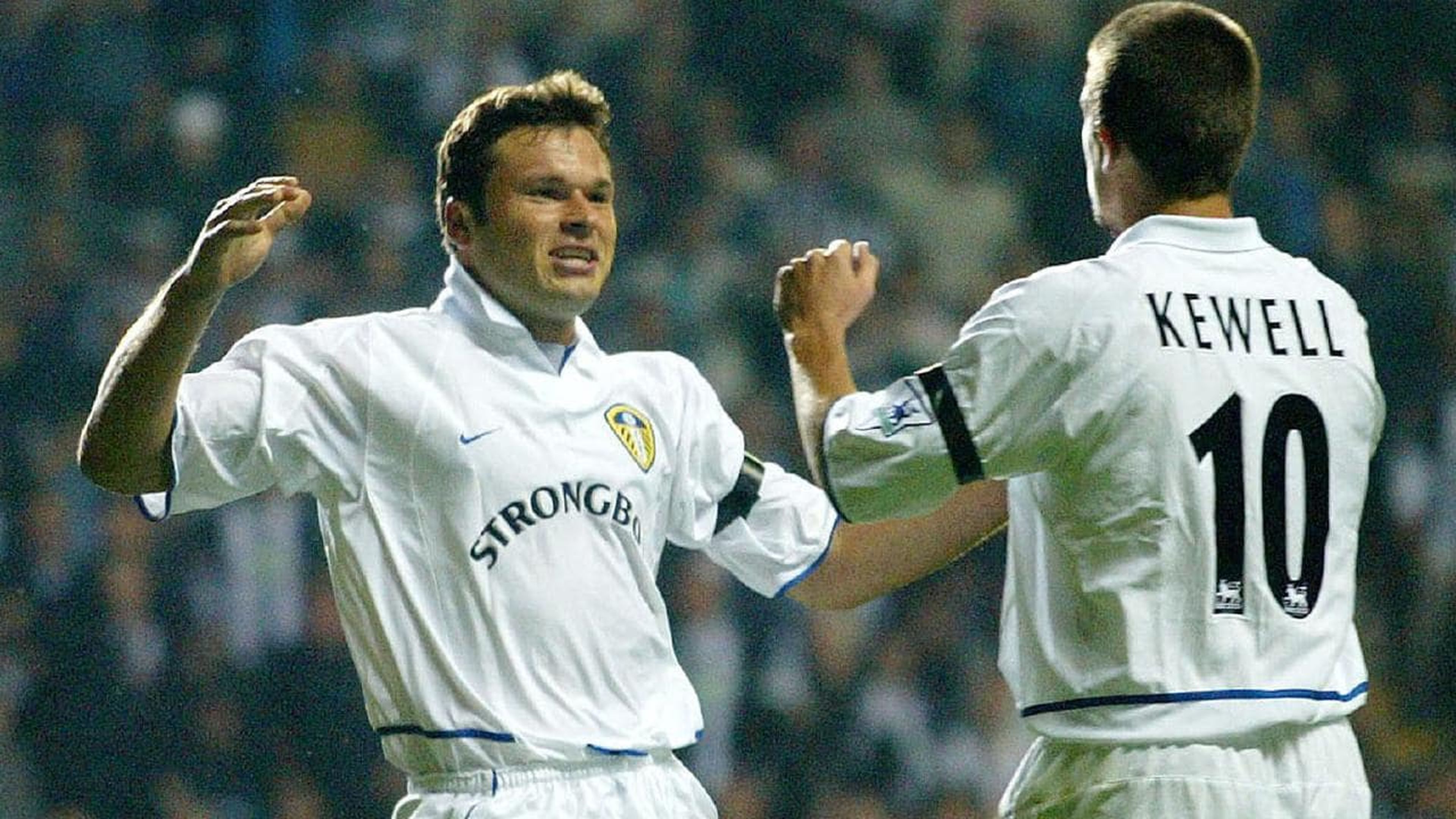 Mark Viduka y Harry Kewell, con el Leeds United en 2002.