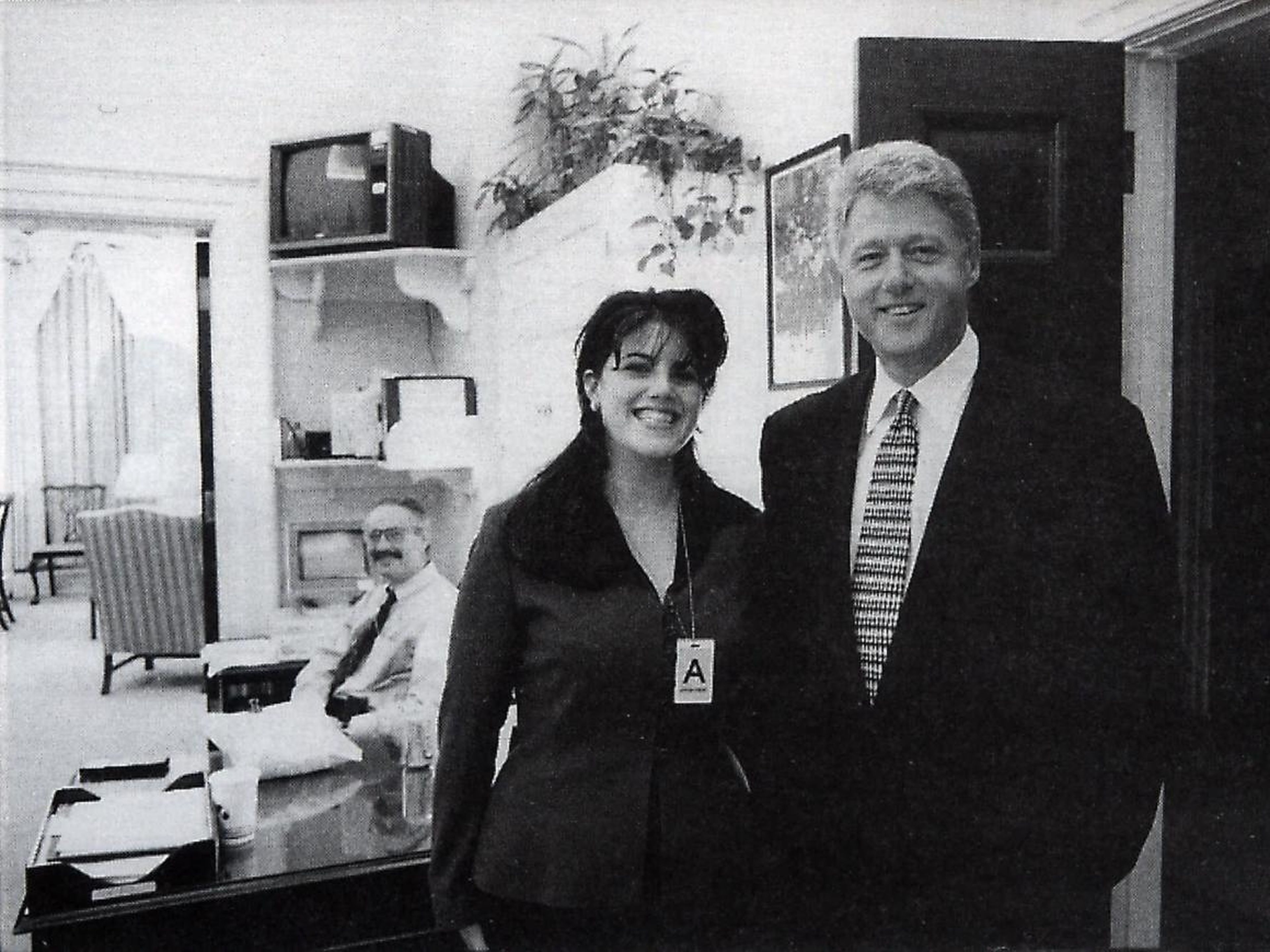 Monica Lewinsky y el Presidente Clinton en 1995.