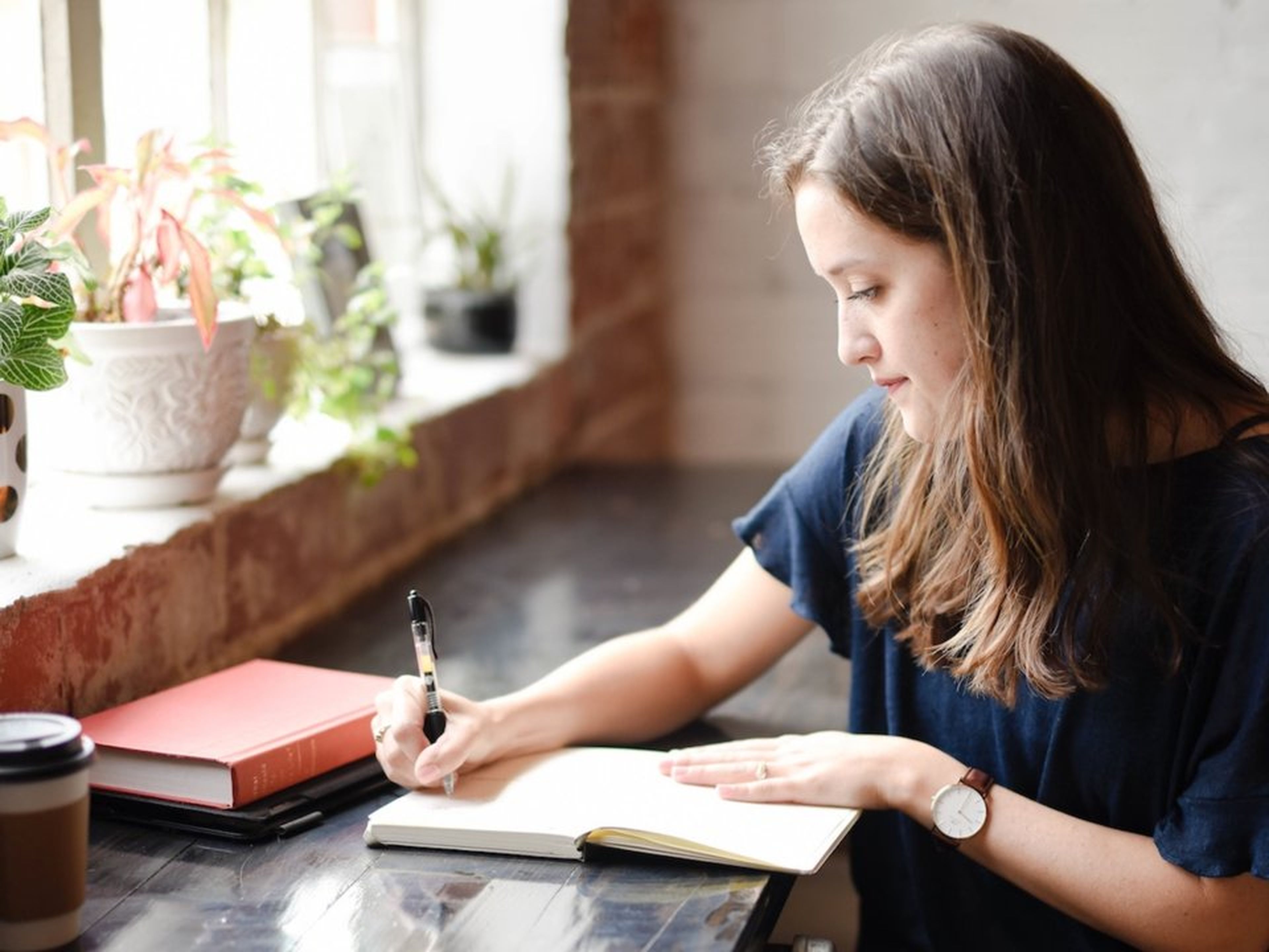 Querido diario: siete beneficios de escribir las propias vivencias