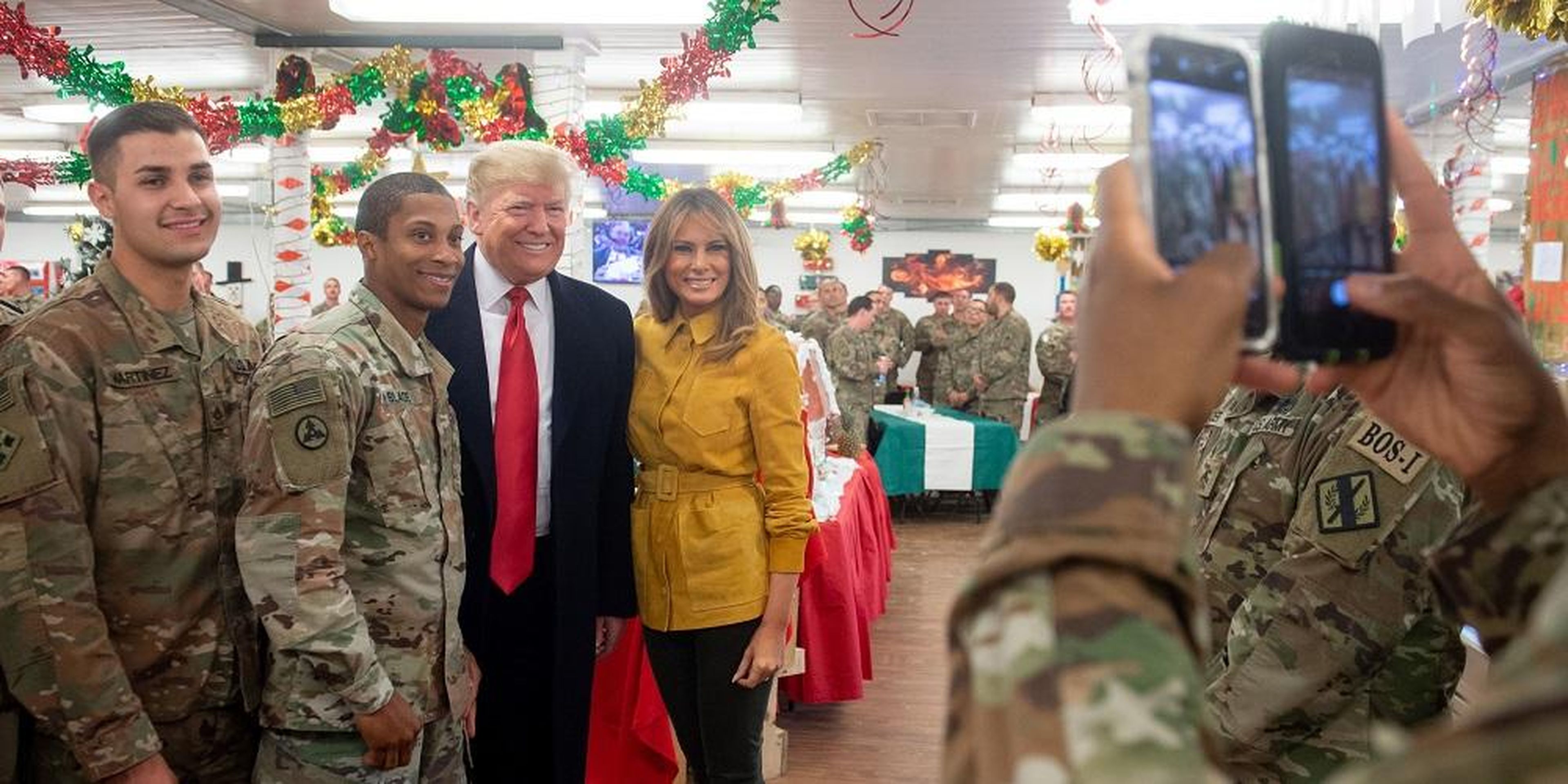 El presidente Donald Trump llegó a Irak en su primera visita a las tropas estadounidenses desplegadas en una zona de guerra desde su elección hace dos años.