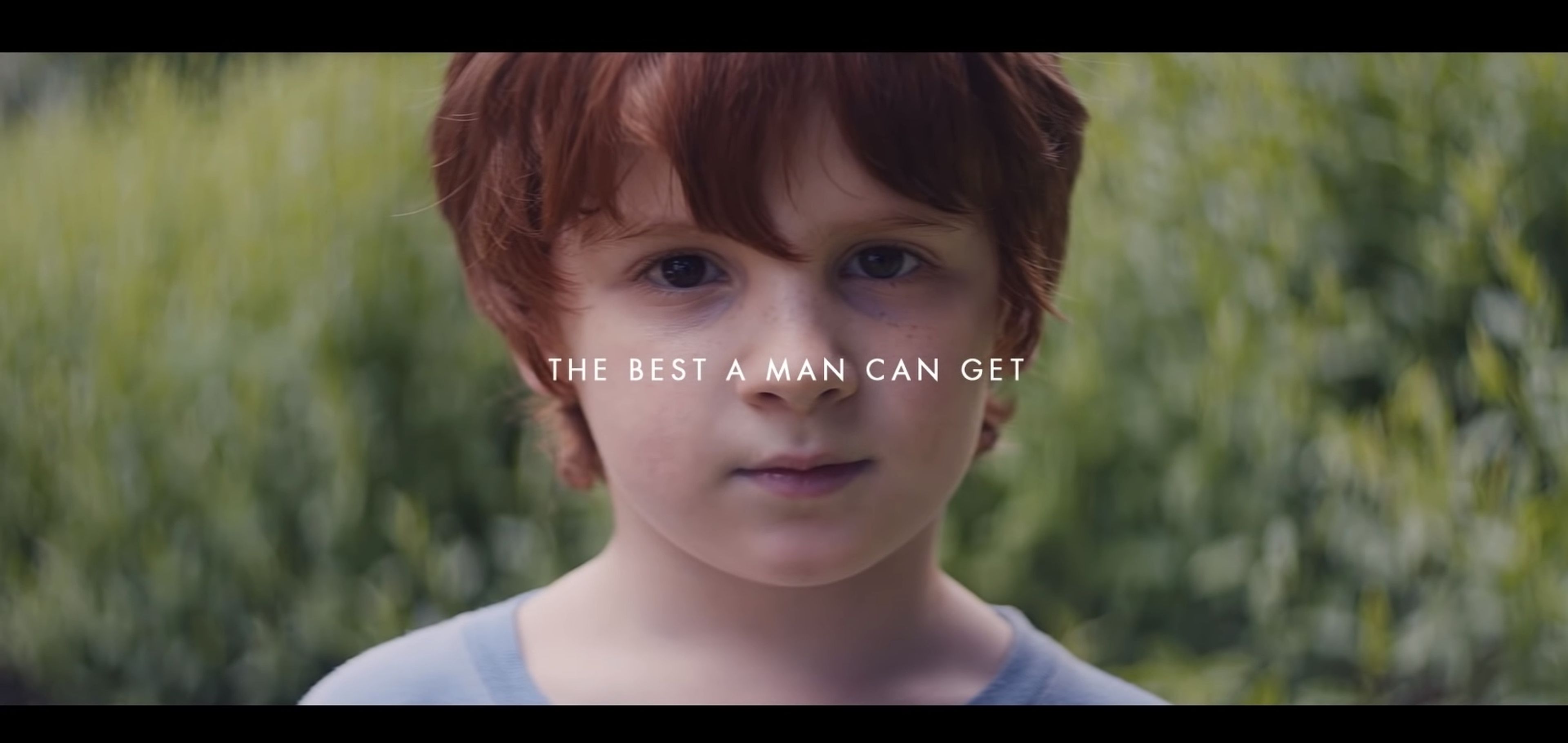 Captura de pantalla del nuevo anuncio de Gillette.