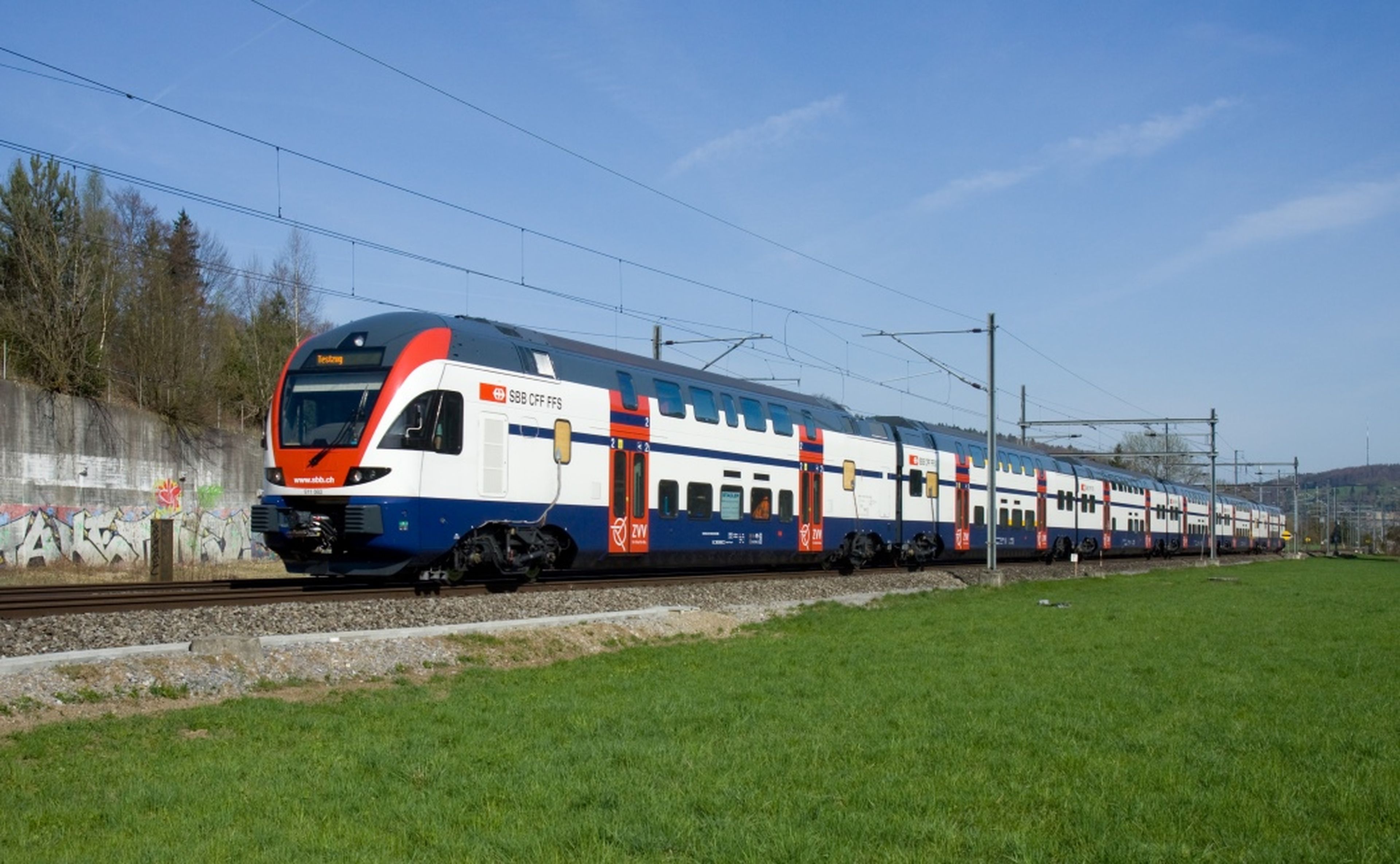 Un tren de la suiza SBB haciendo el trayecto Winterthur-Lindau.
