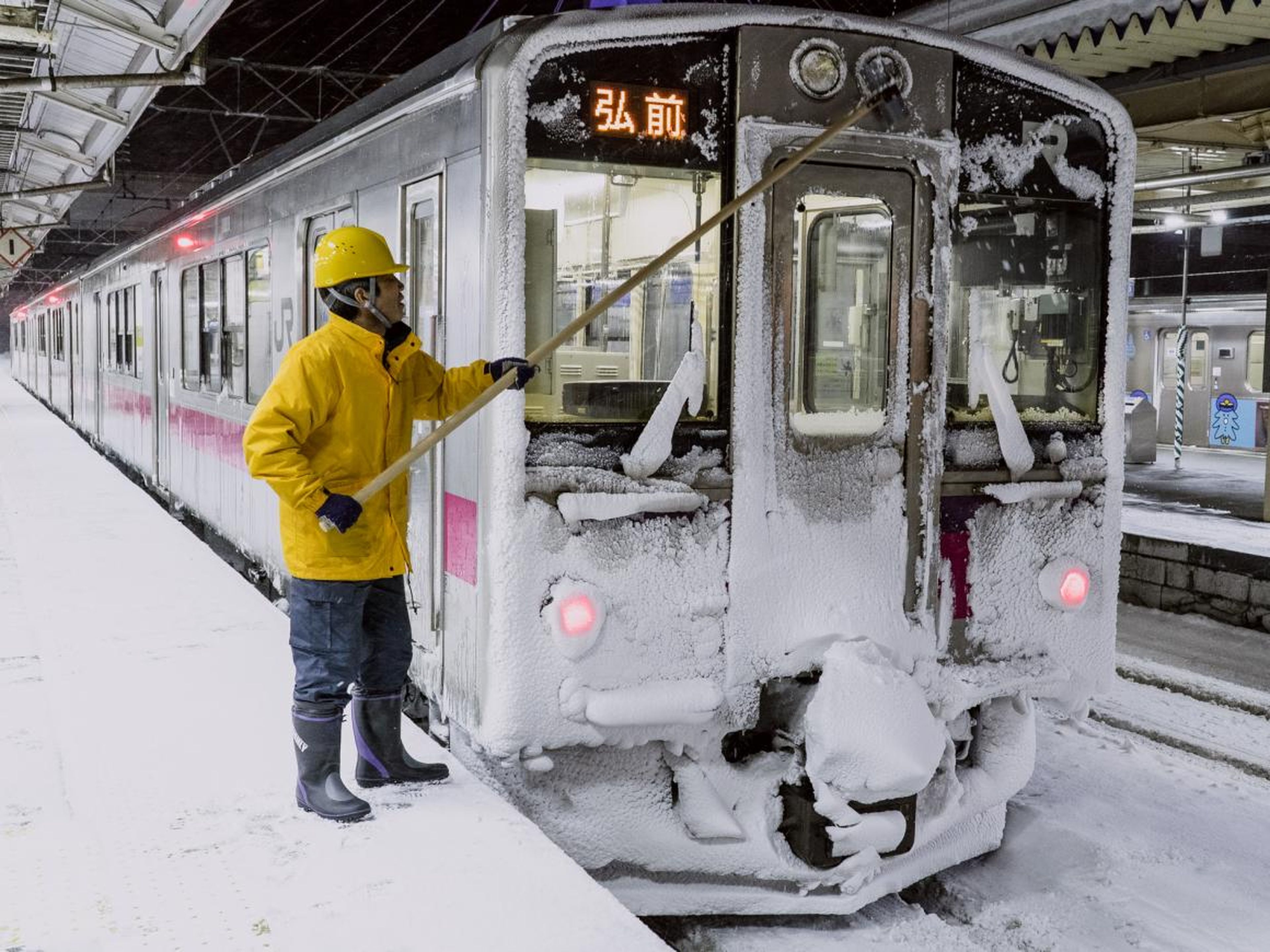 Because of the smaller population size, the public transportation system in Aomori is less extensive as infrastructures in Tokyo and other larger cities.