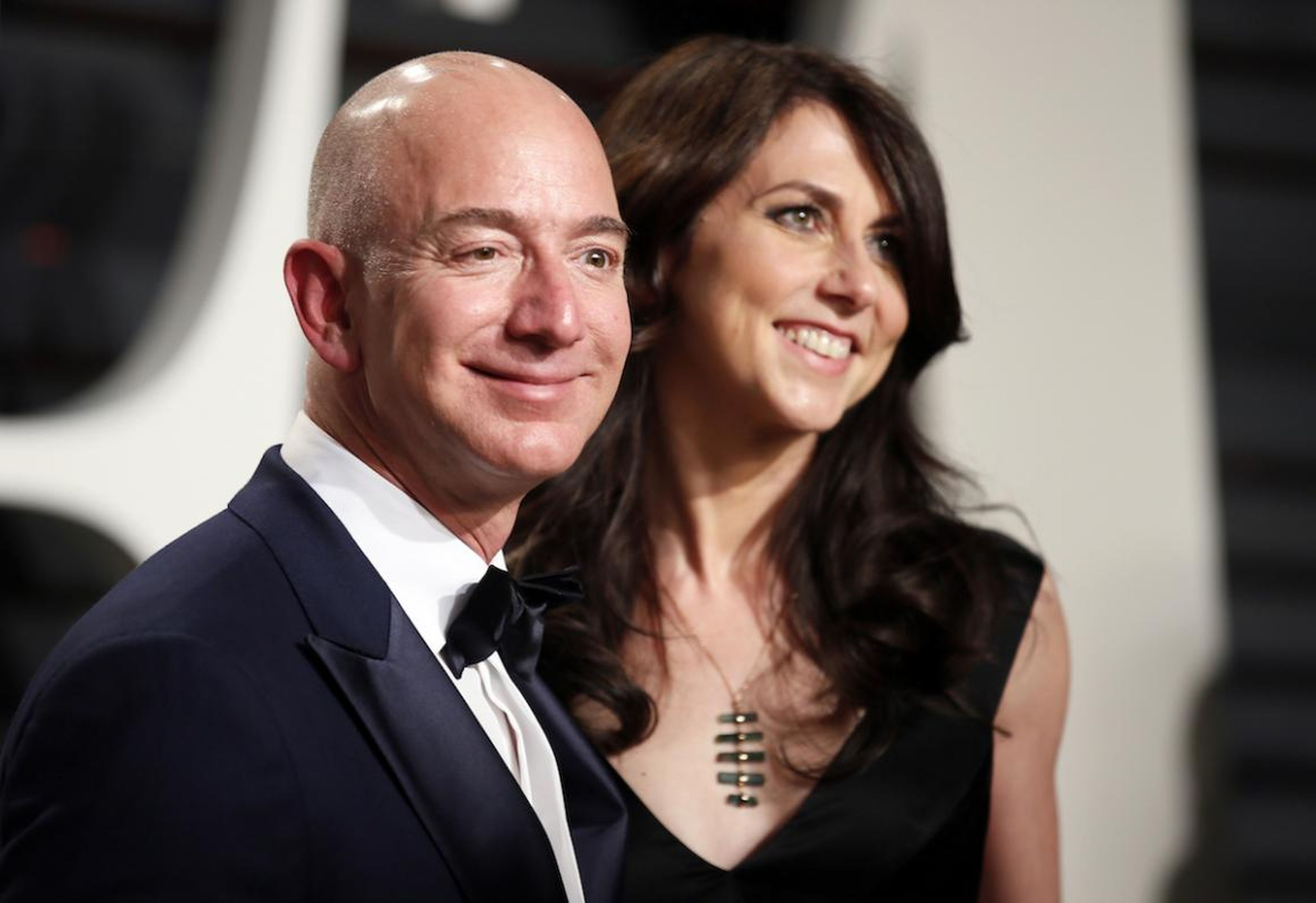 Jeff y MacKenzie Bezos se están divorciando después de 25 años de matrimonio. ¿Existiría Amazon si nunca hubieran estado casados? Probablemente no.