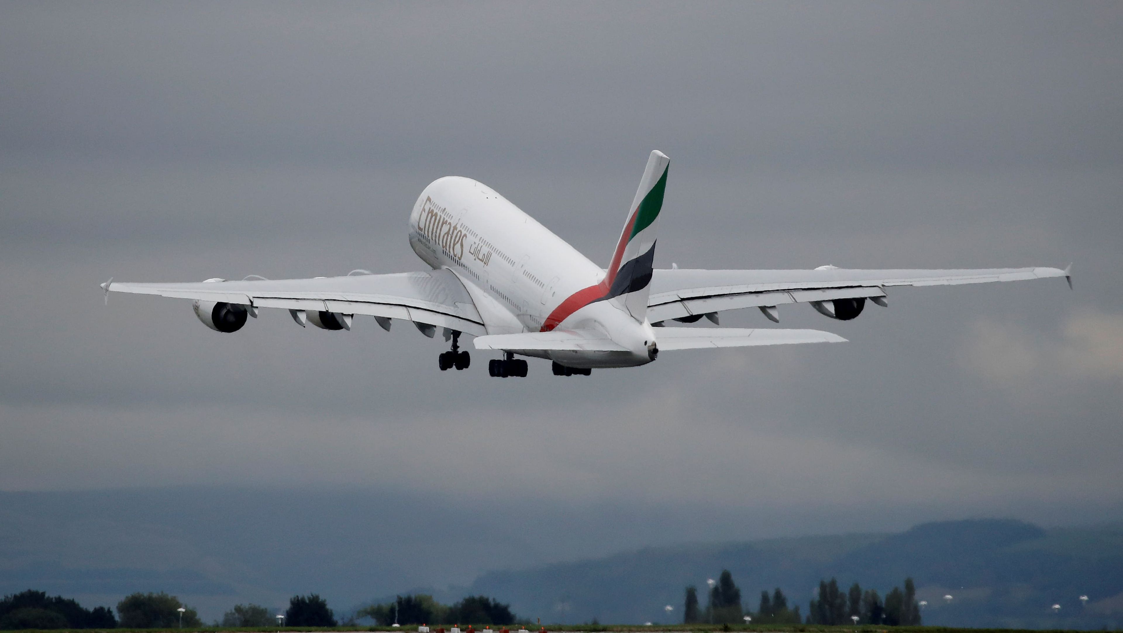 Avión de Emirates modelo Airbus A380.