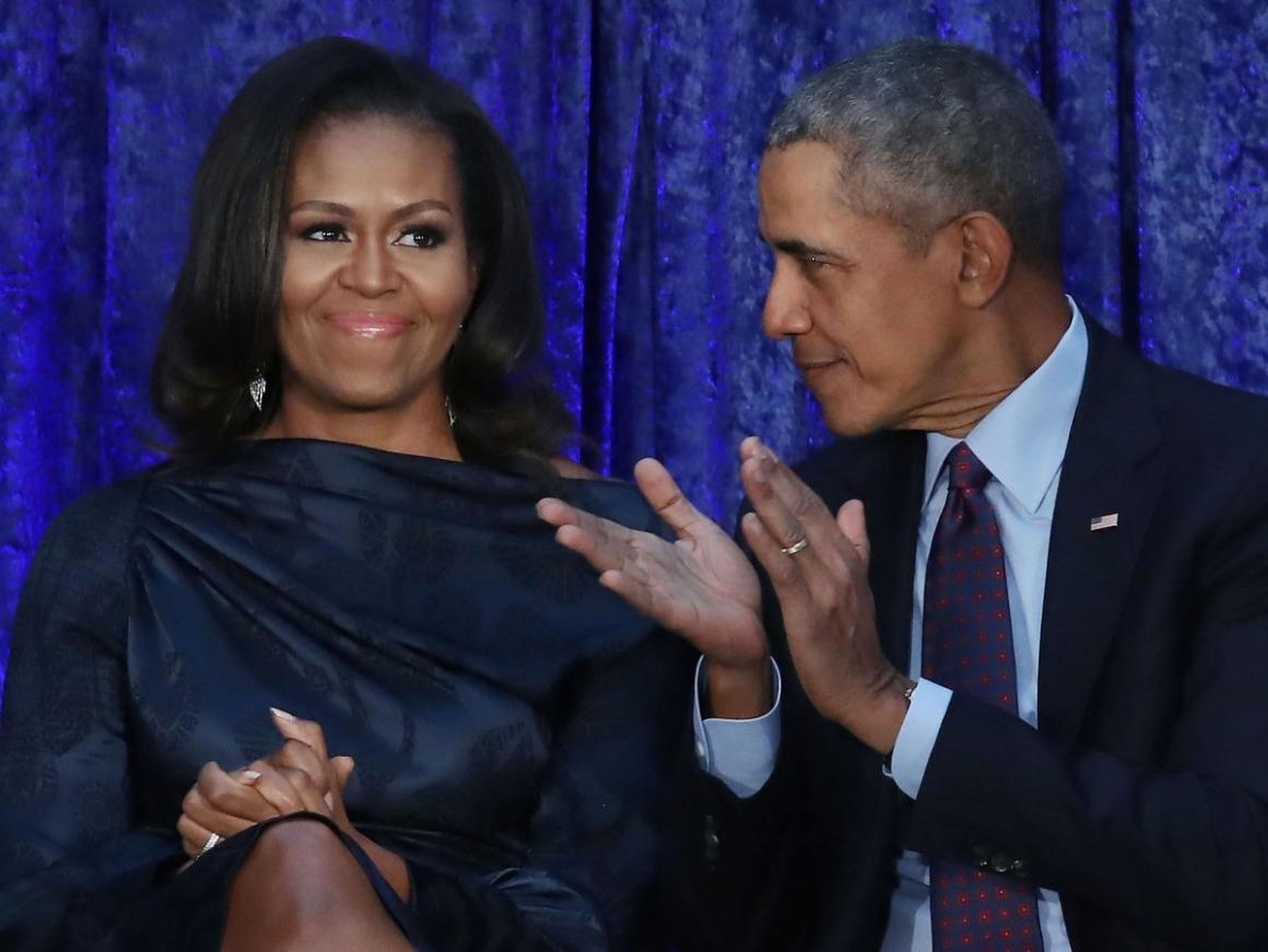 Barack aplaude a Michelle