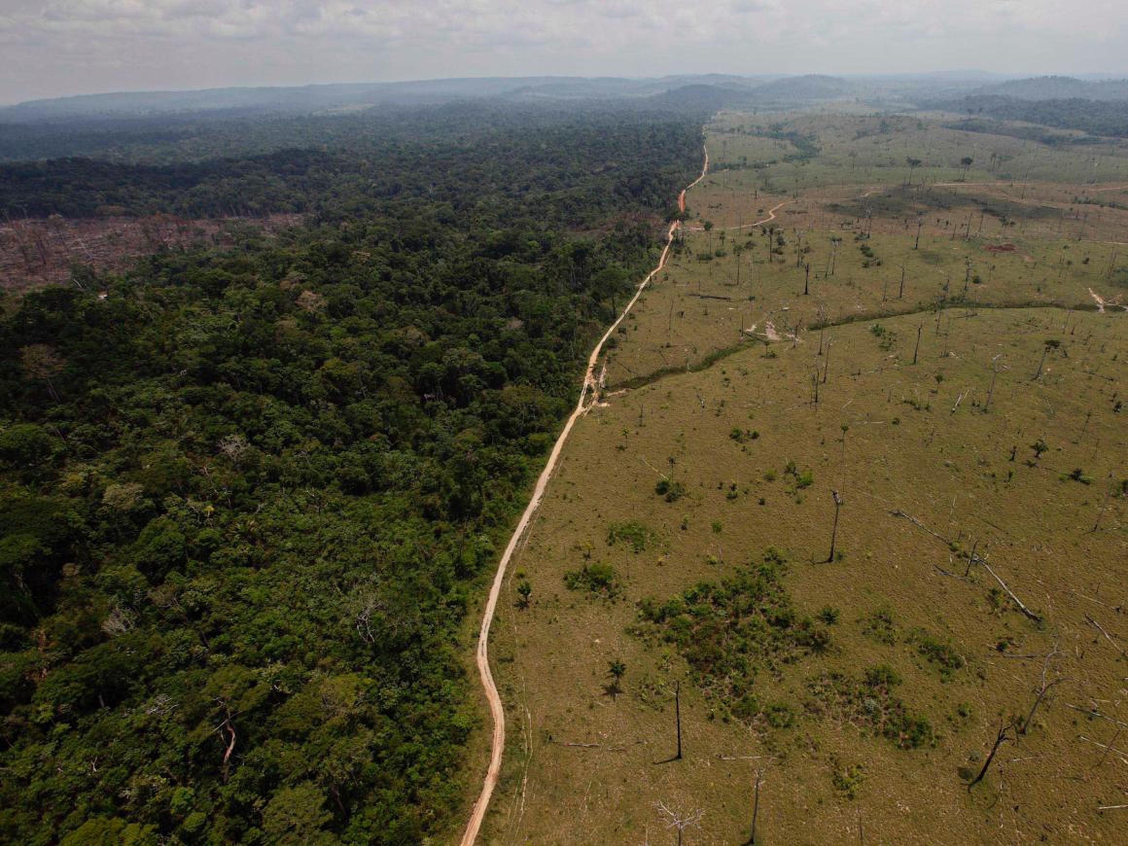 Un área deforestada cerca de Novo Progresso, en el norteño estado brasileño de Pará, el 15 de septiembre de 2009.