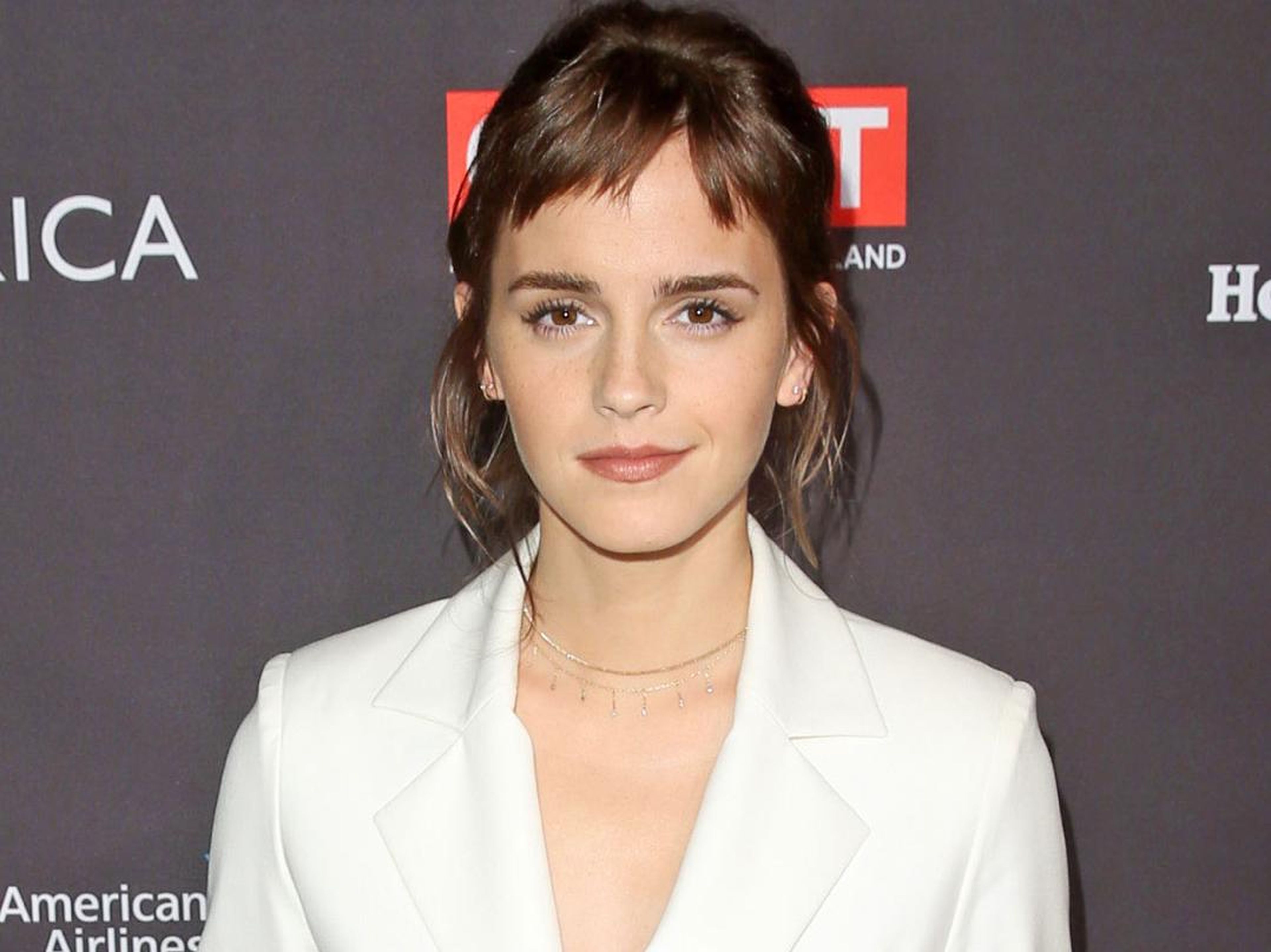 Emma Watson asiste al BAFTA Los Angeles Tea Party.