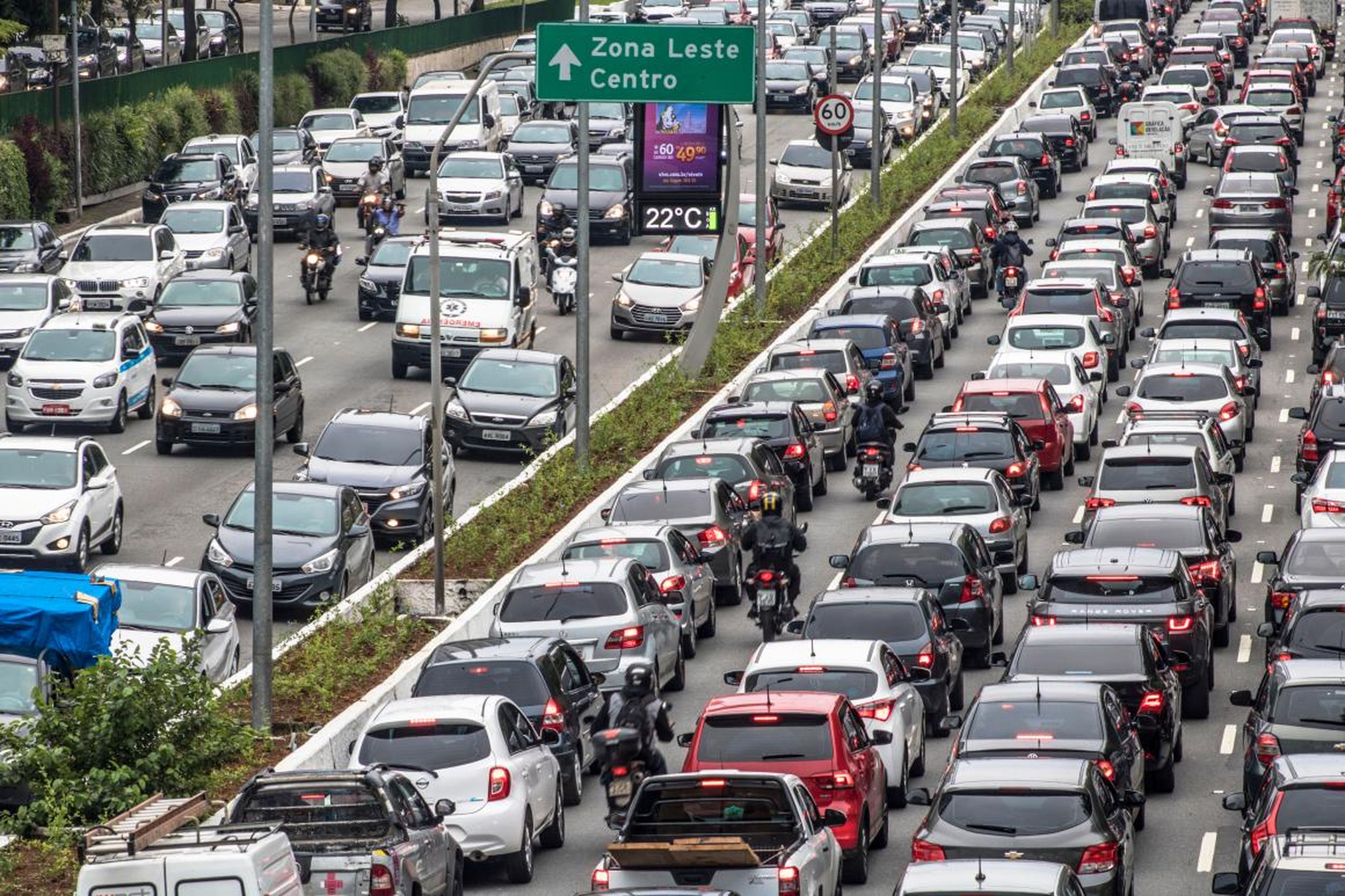 In fact, drivers spend an average of 22% of their time in congestion.