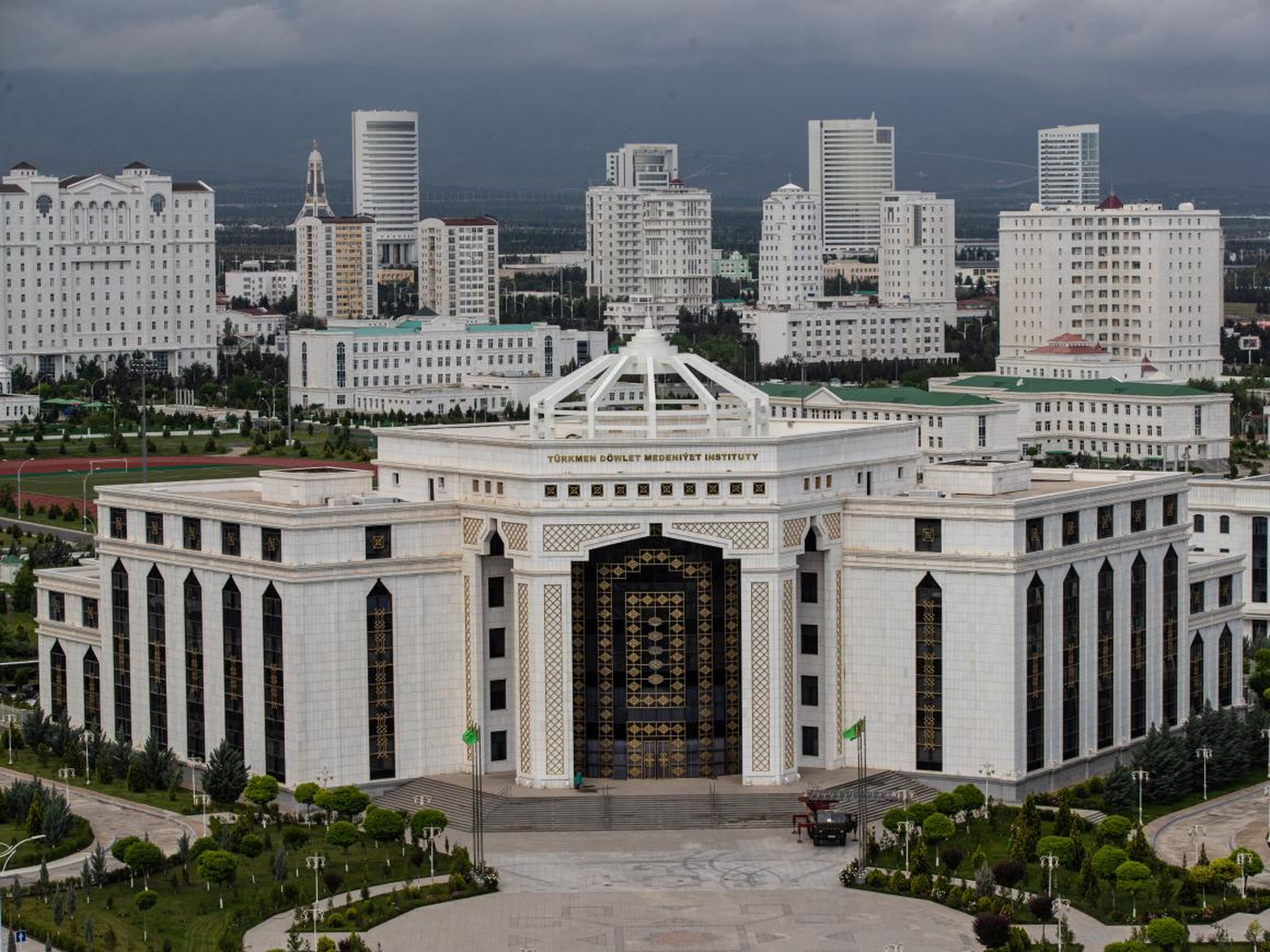 Ashgabat, en Turkmenistán, es una ciudad fantasma.
