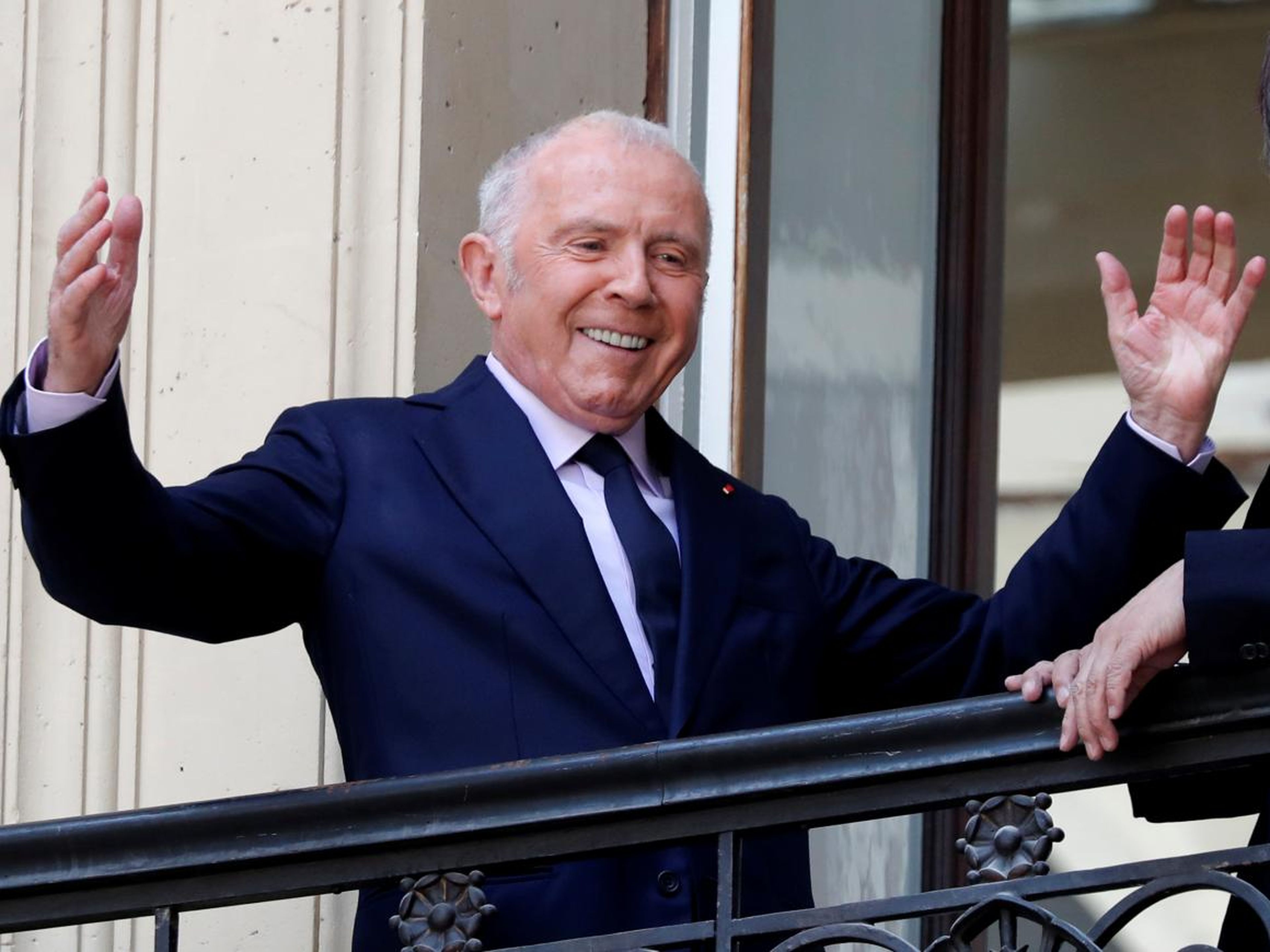 La familia de Francois Pinault posee una participación del 41% en la propietaria de Gucci e Yves St Laurent.