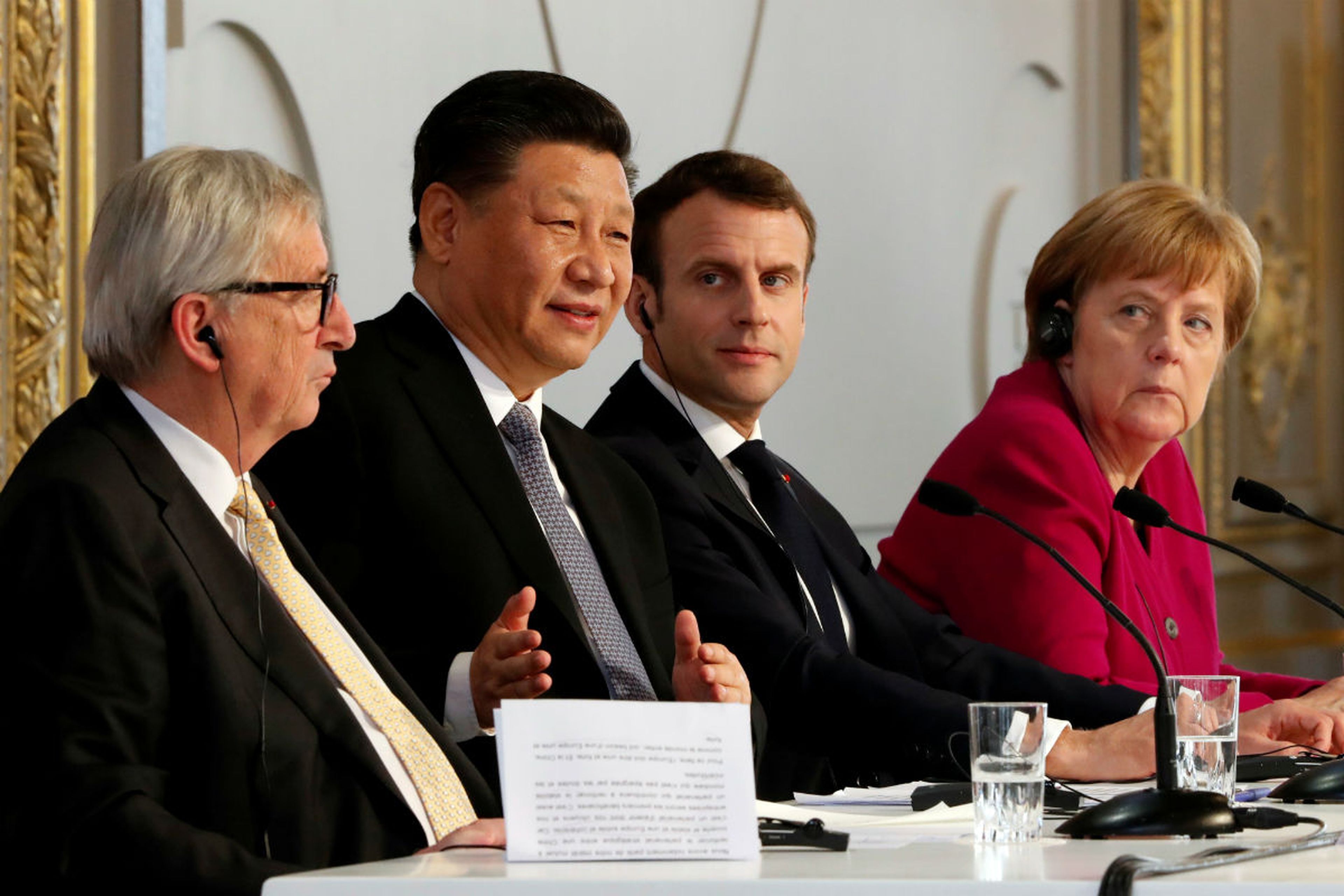 Jean-Claude Juncker, Xi Jinping, Emmanuel Macron y Angela Merkel.