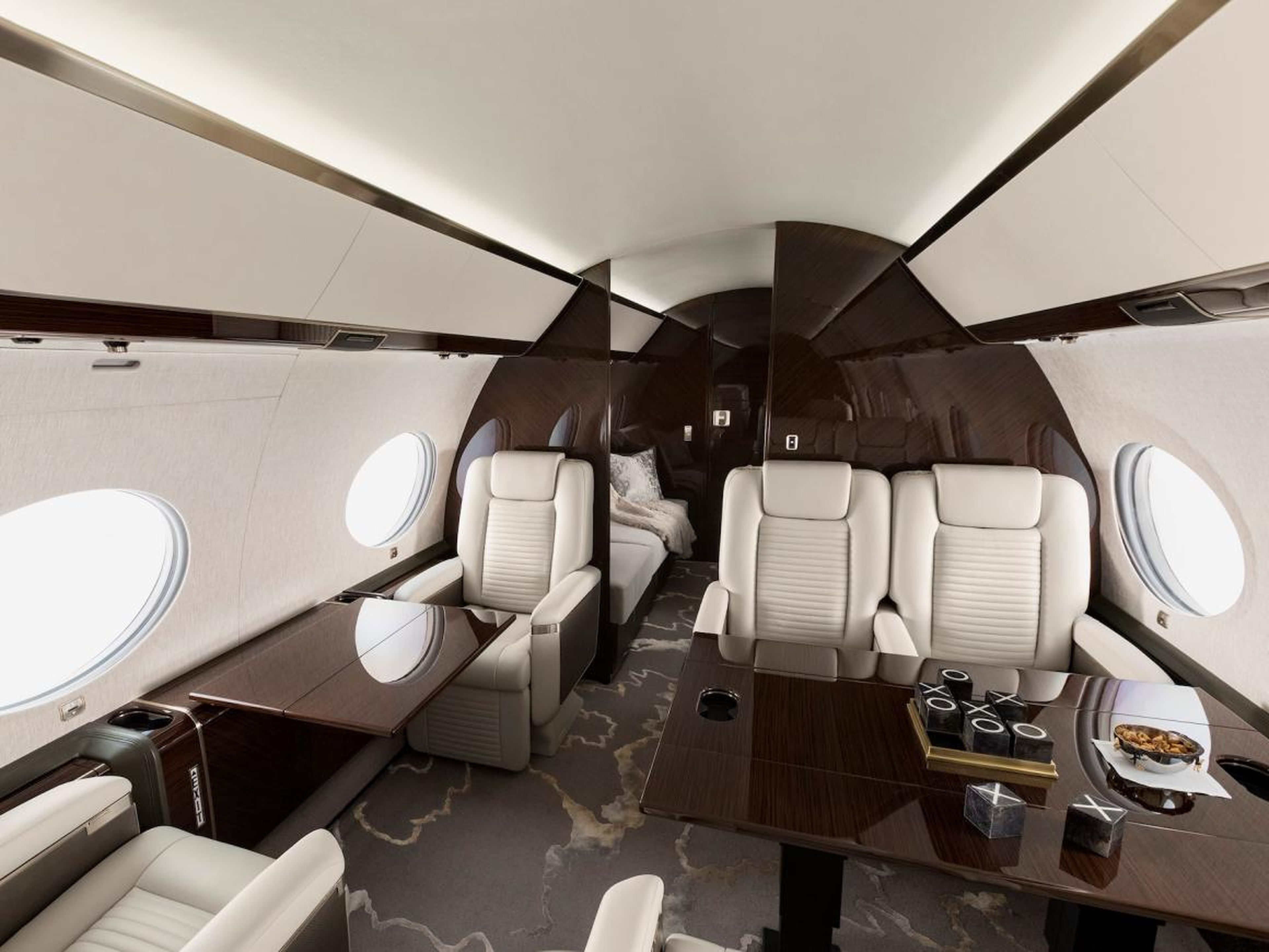 The interior of a Gulfstream G650ER, the same plane model owned by Musk.