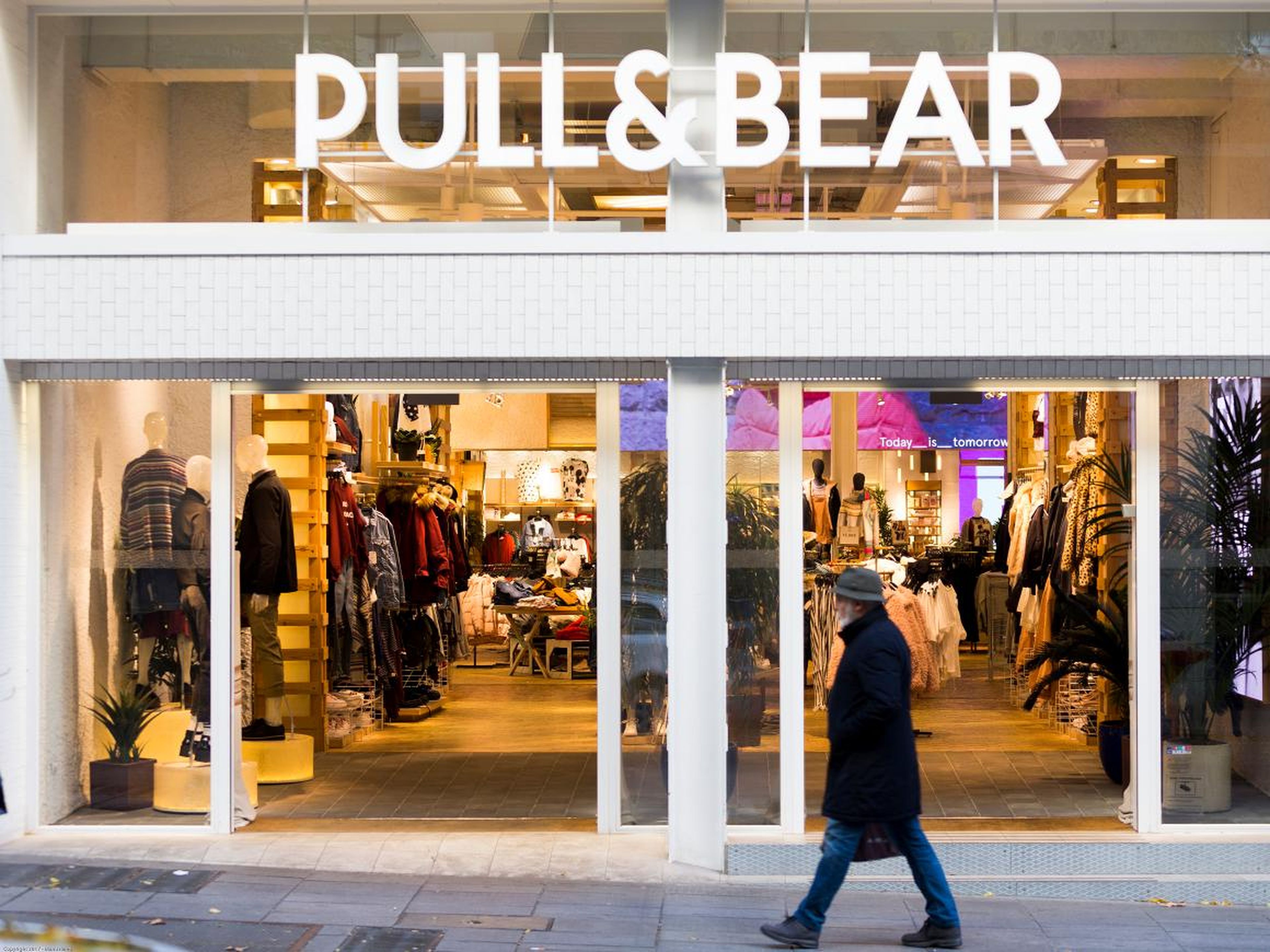 ... Pull&Bear, a teen-focused retailer with 970 stores in 76 markets around Europe, the Middle East, Africa, Asia, and South America ...