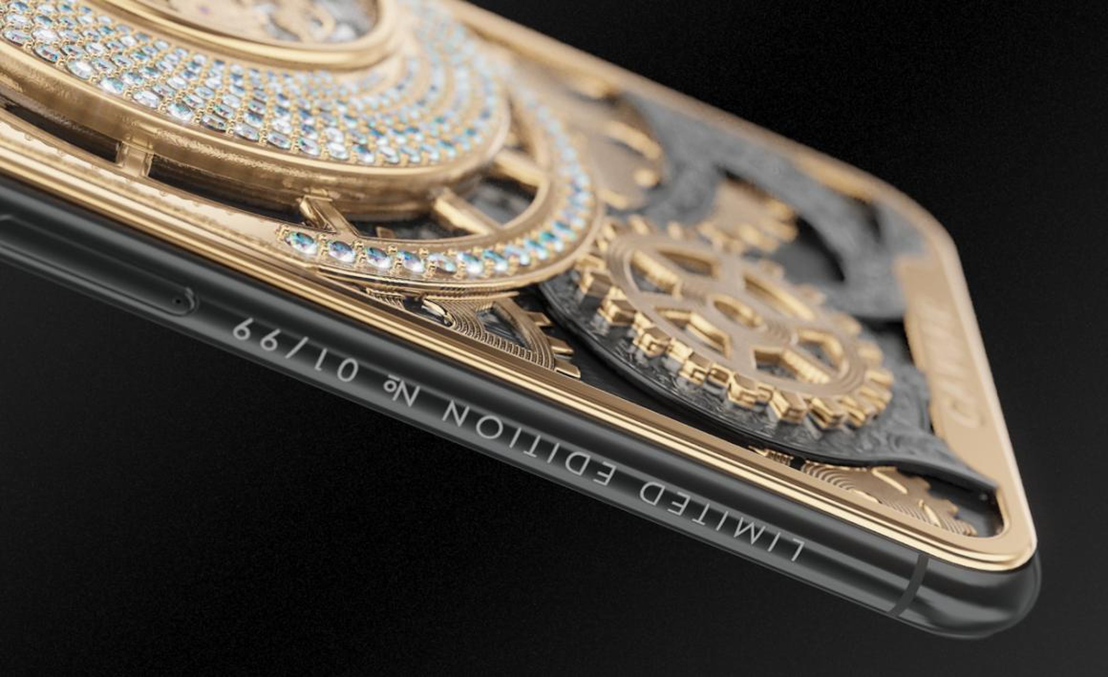 Además, en el lateral hay una inscripción que detalla cuál de los 99 iPhone de Caviar tienes