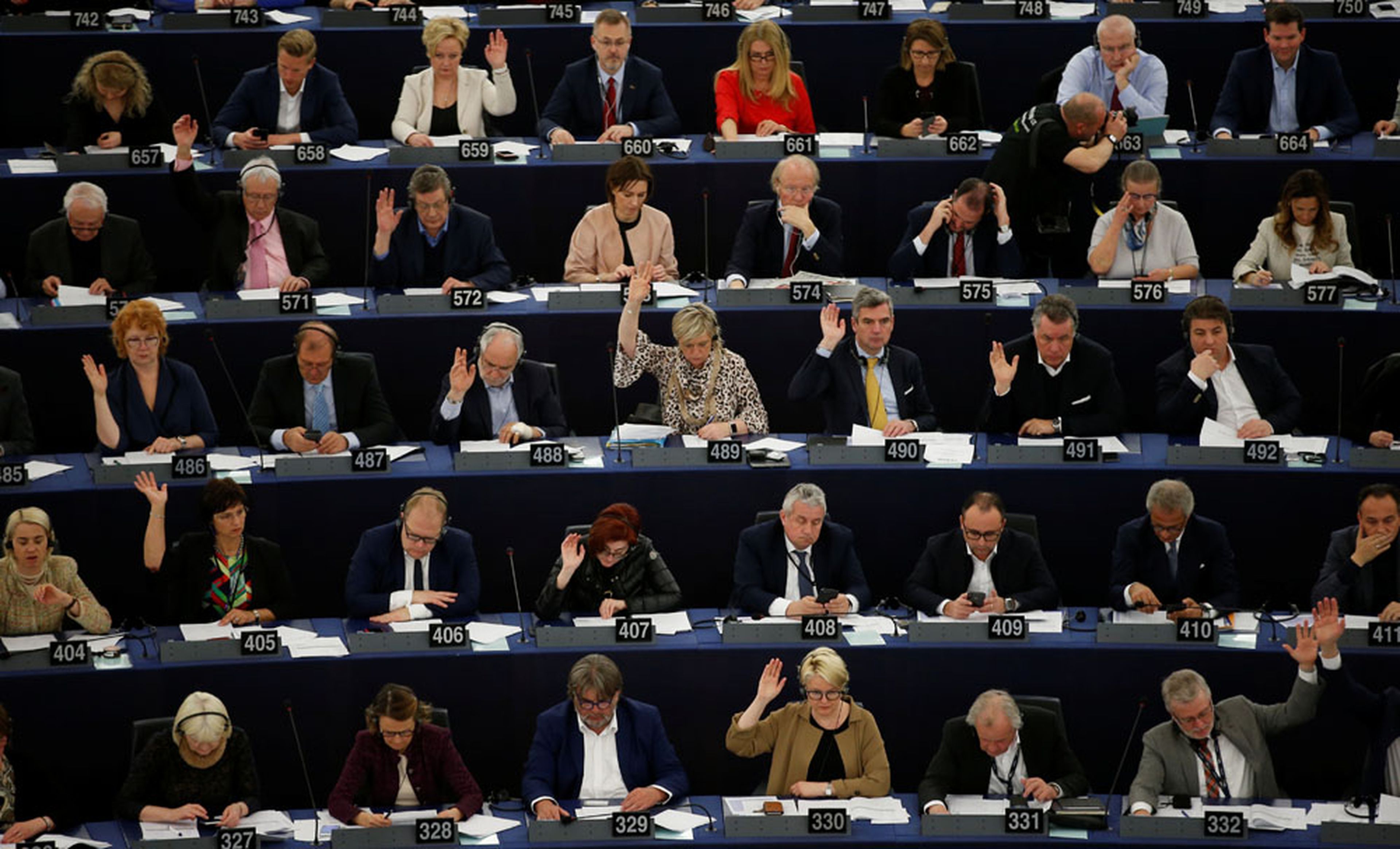 Europarlamentarios durante la votación de la Ley de Copyright