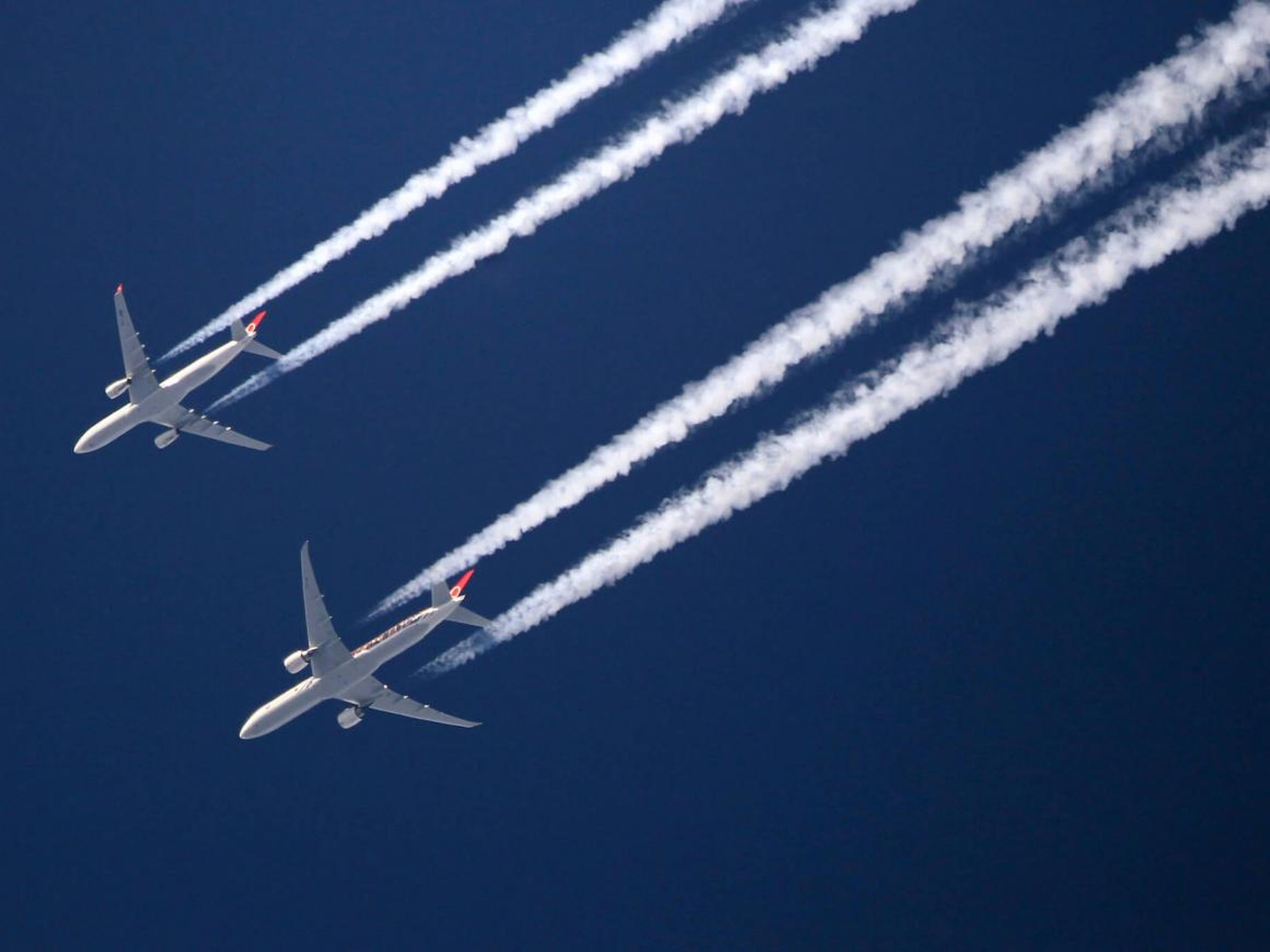 Los aviones o aviones no tripulados podrían dispersar pequeñas dosis de aerosoles a la atmósfera.