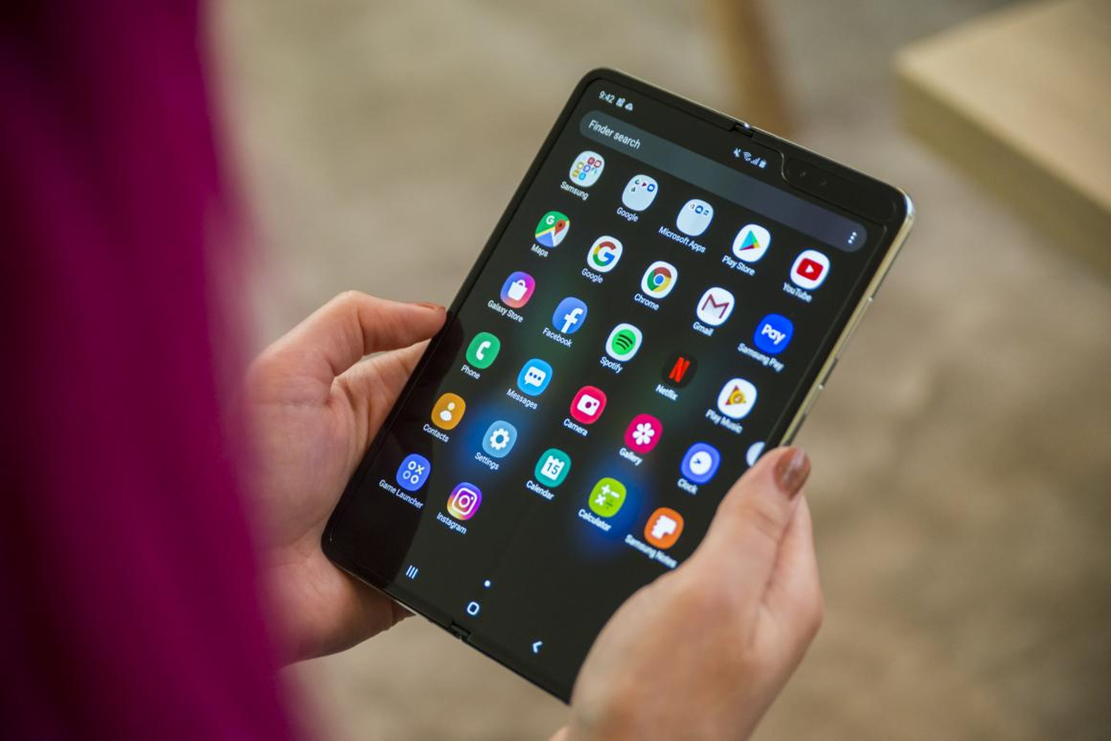 5. In mid-April, just ahead of the planned April 26 launch of the Galaxy Fold, Samsung offered an opportunity for the media to use it. The early impressions were largely positive.