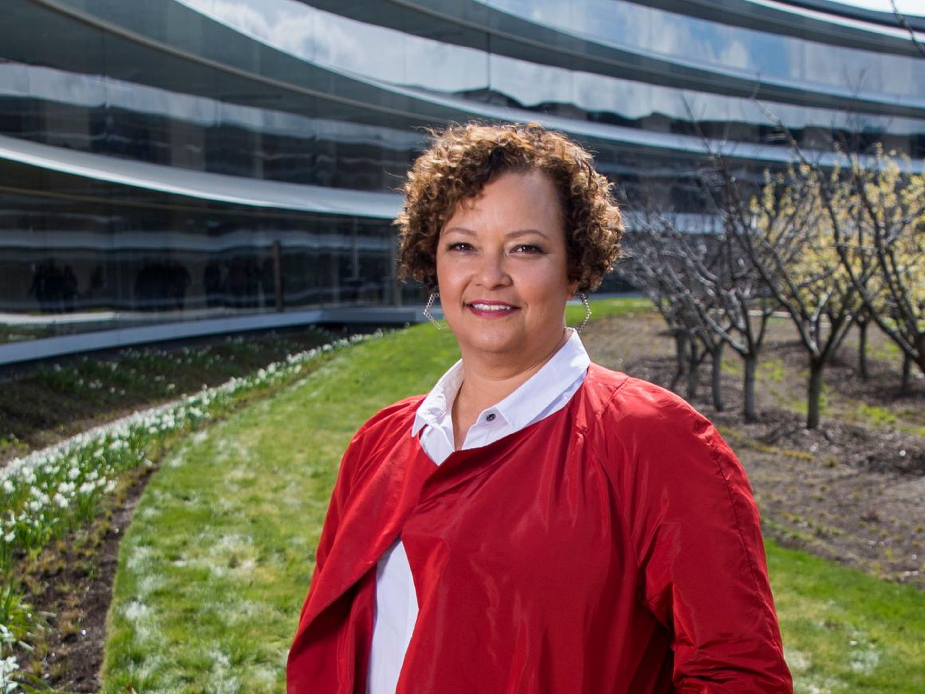 Lisa Jackson, the vice president of environment, policy, and social initiatives at Apple, is showing the world that corporate success and environmental responsibility are a winning formula
