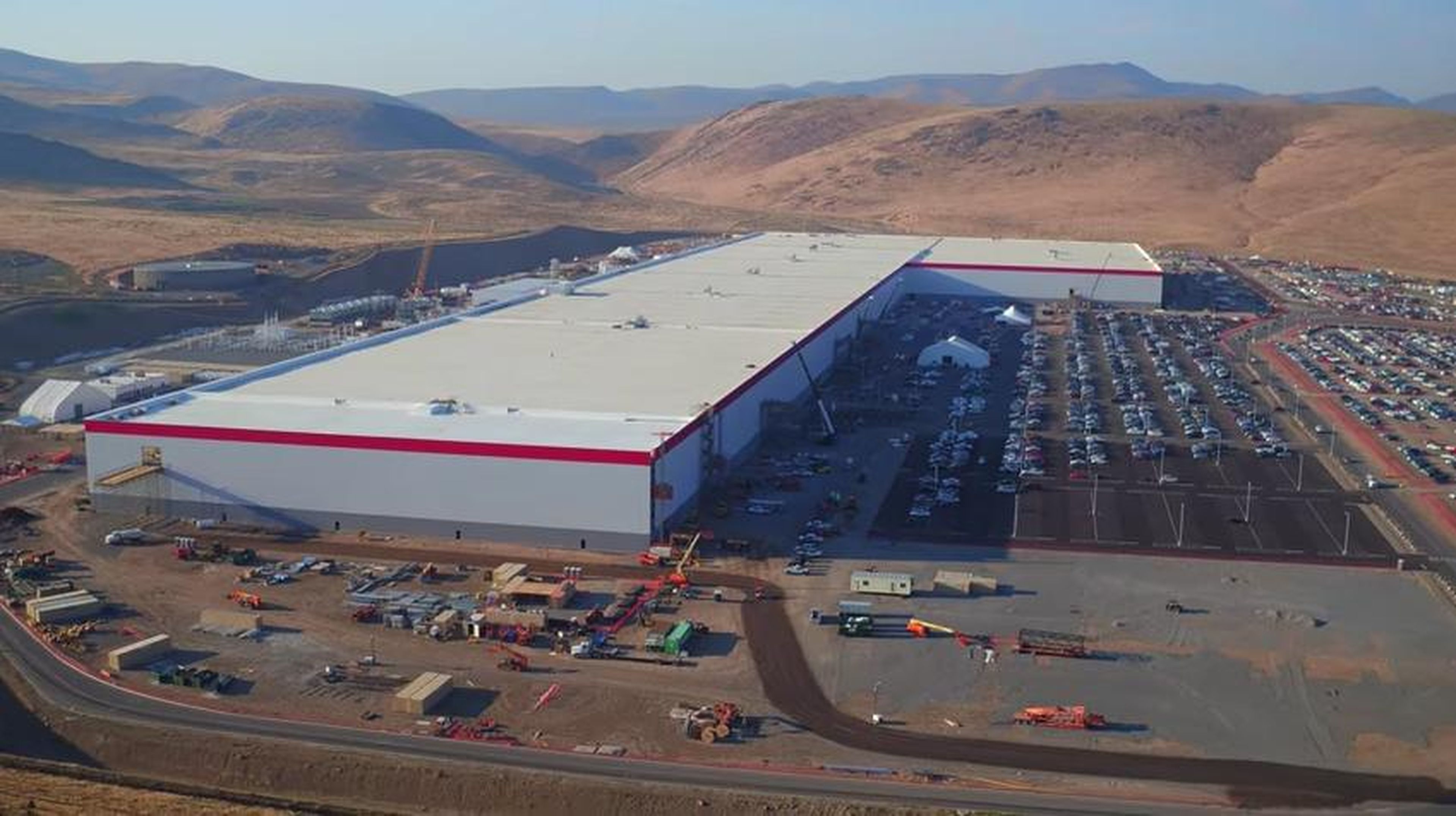 Panasonic desarrolla las baterías en la gigafábrica de Tesla en Nevada (Estados Unidos).
