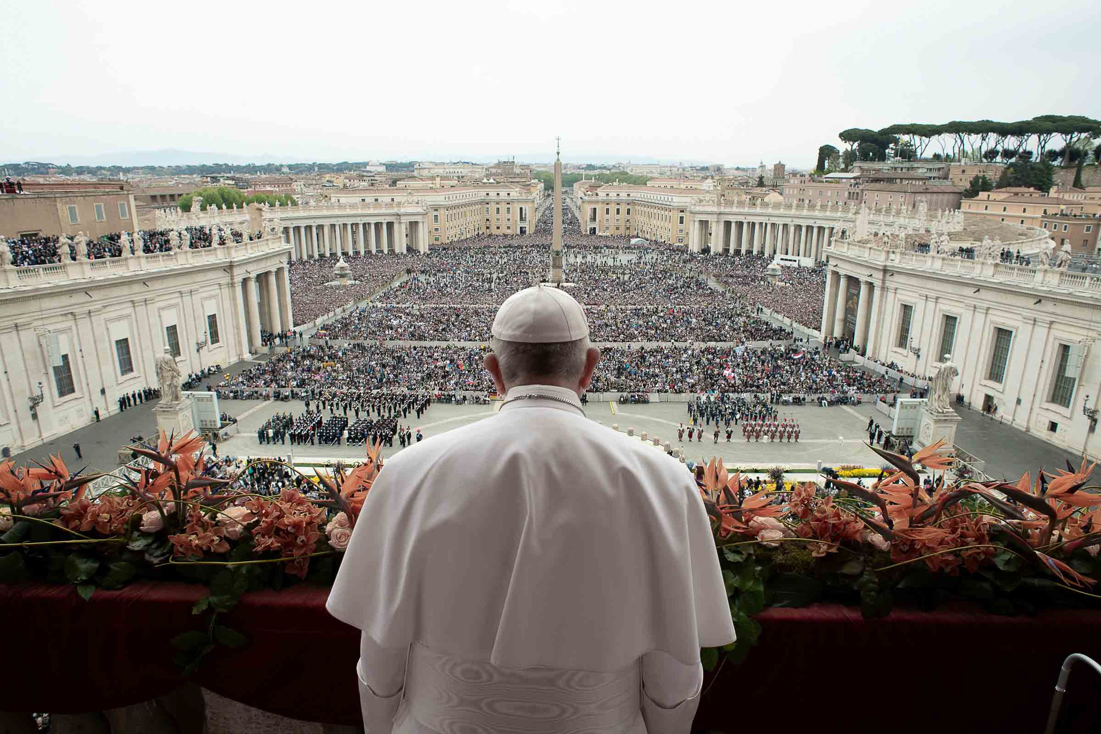 Papa Francisco en el balcón del Vaticano