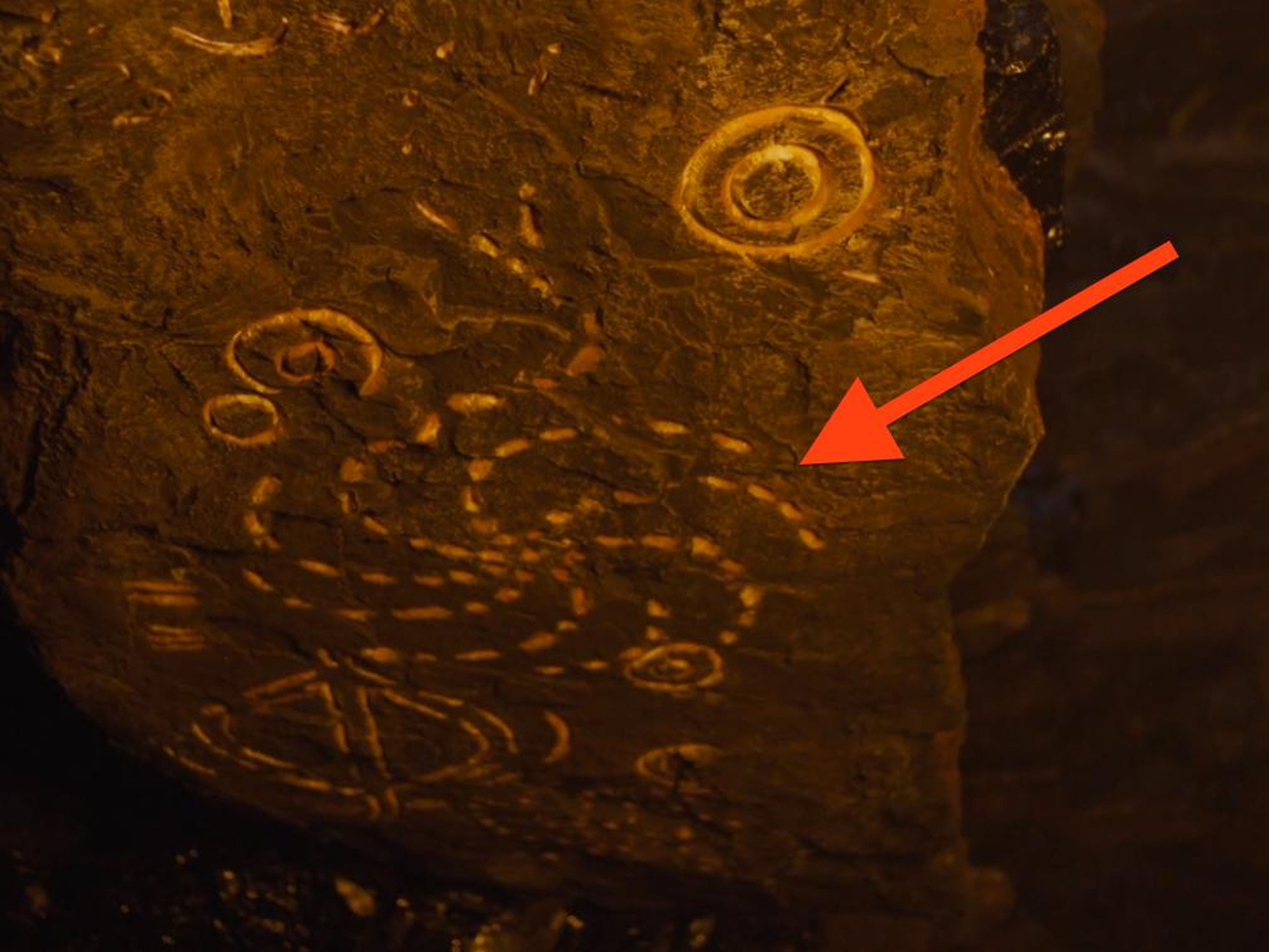 We last saw this spiral inside the dragonglass caves on Dragonstone.
