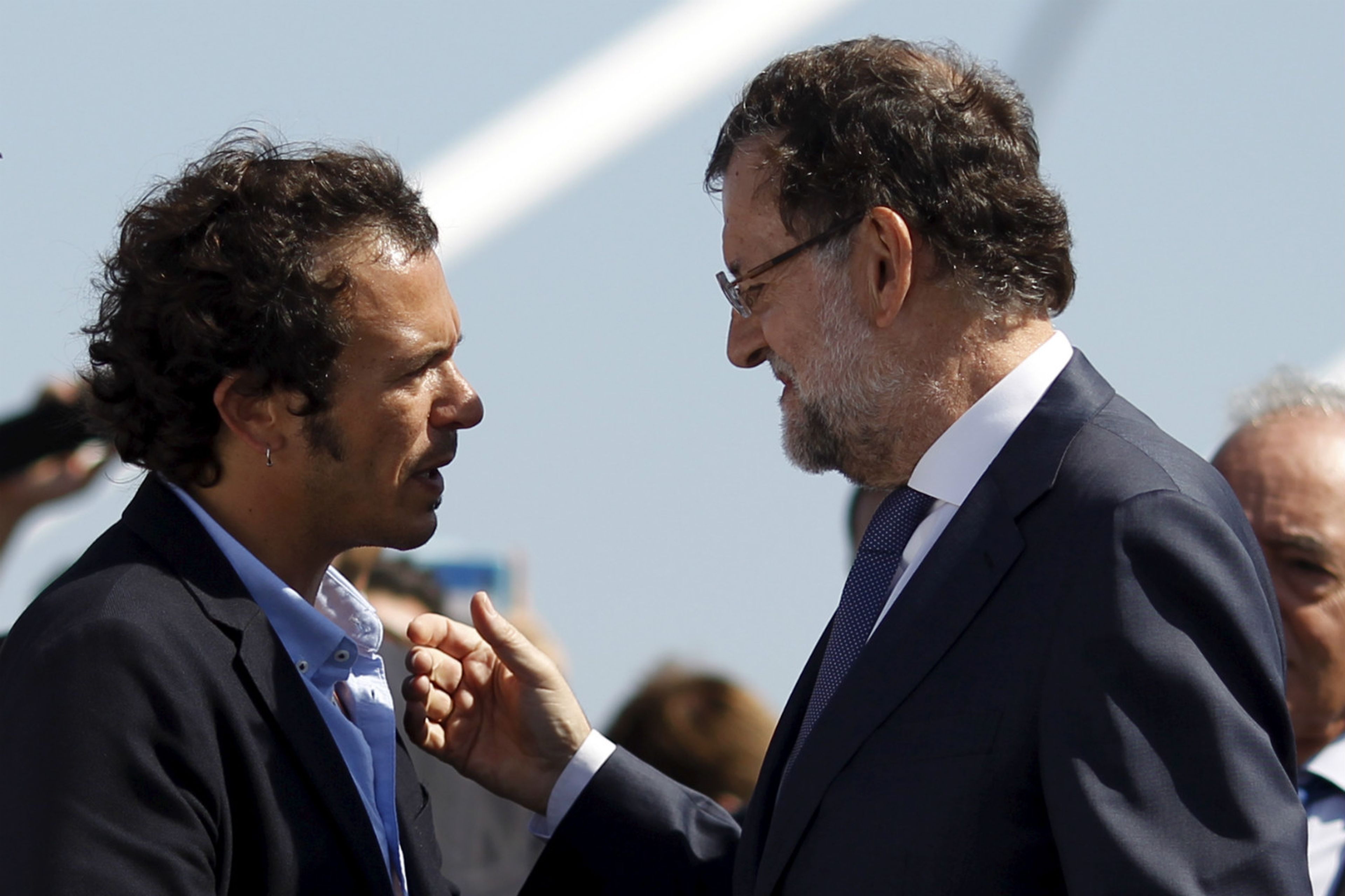 El alcalde de Cádiz, José María González 'Kichi', y el expresidente del Gobierno Mariano Rajoy.