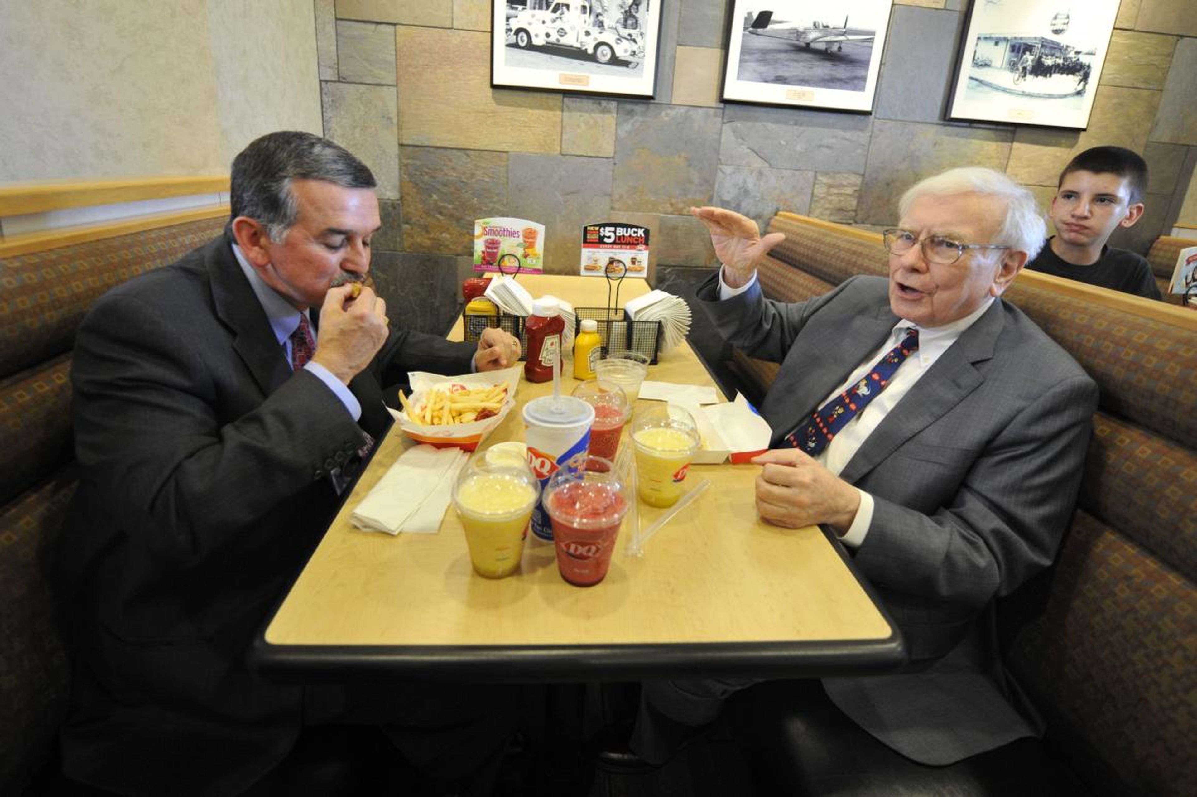 Cena Warren Buffett y John Gainor 2013