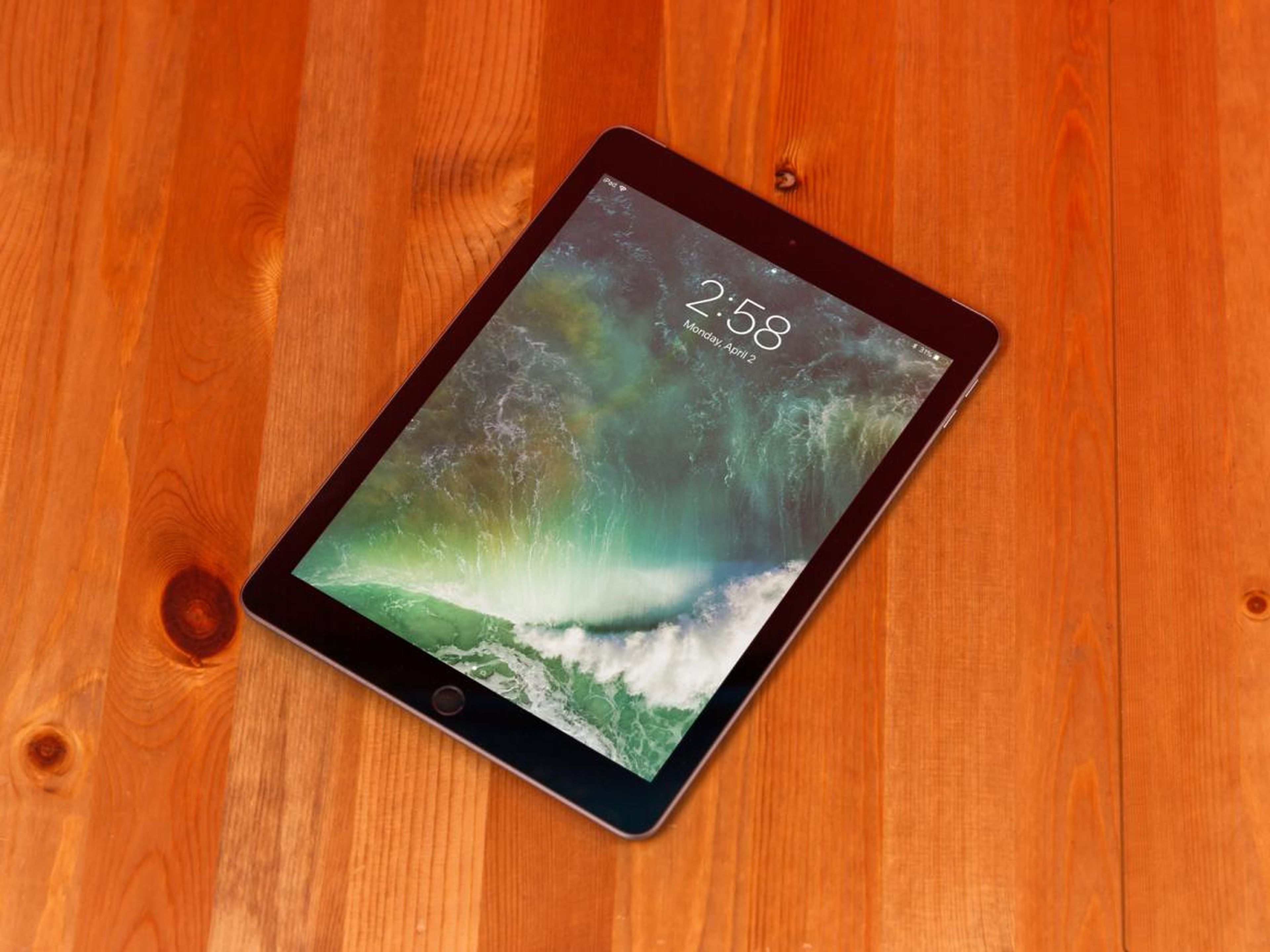 9.7-inch iPad (2018)