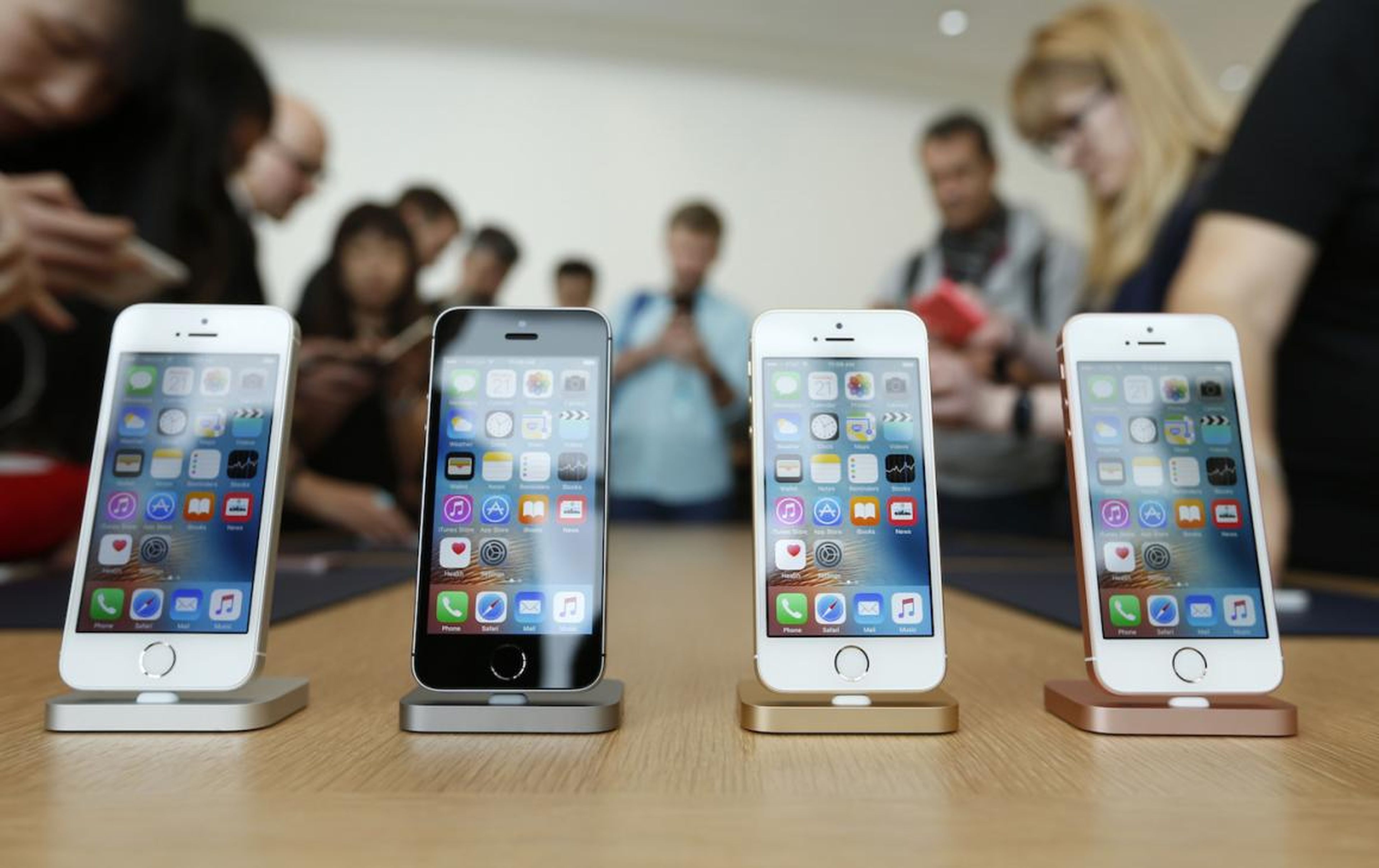 Apple es la marca de teléfonos inteligentes premium más popular según este  informe