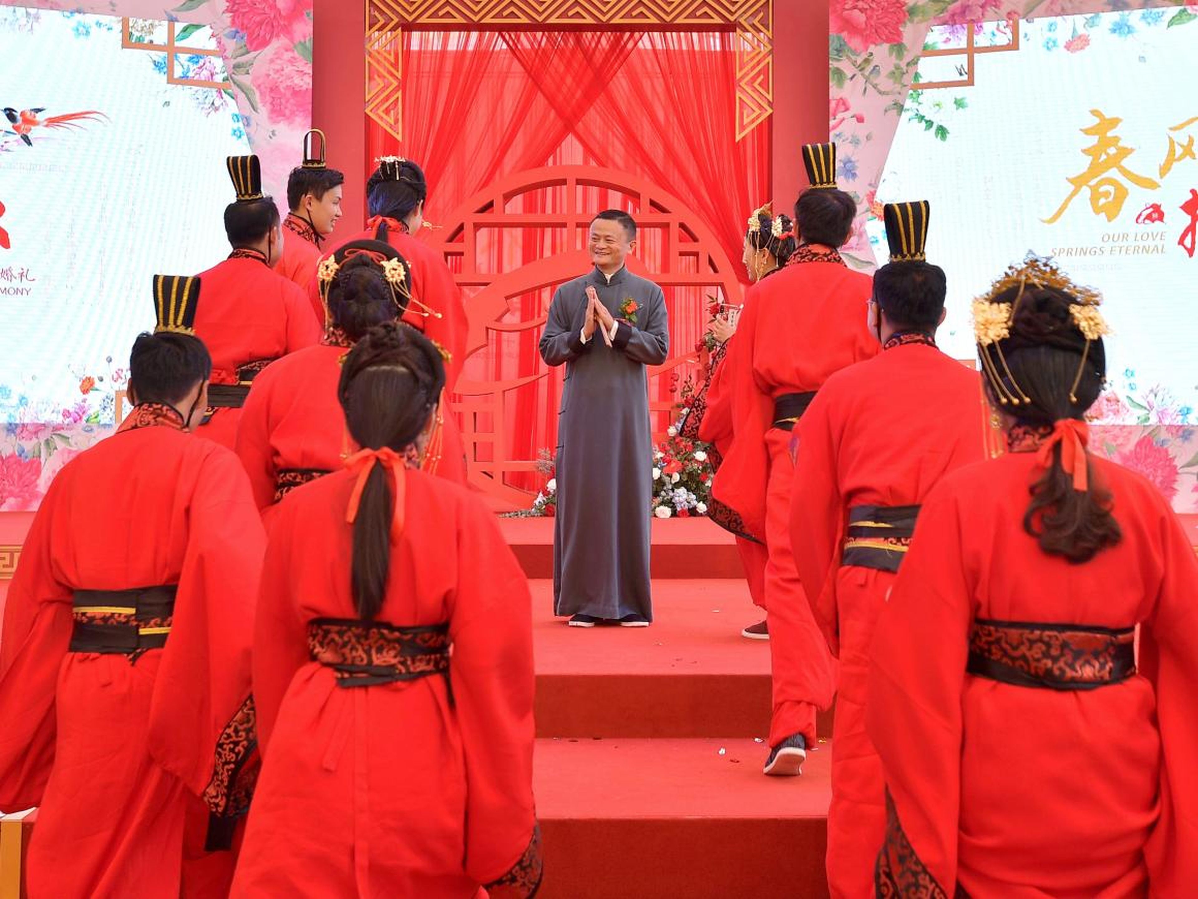 Jack Ma presided over a group wedding for his employees.