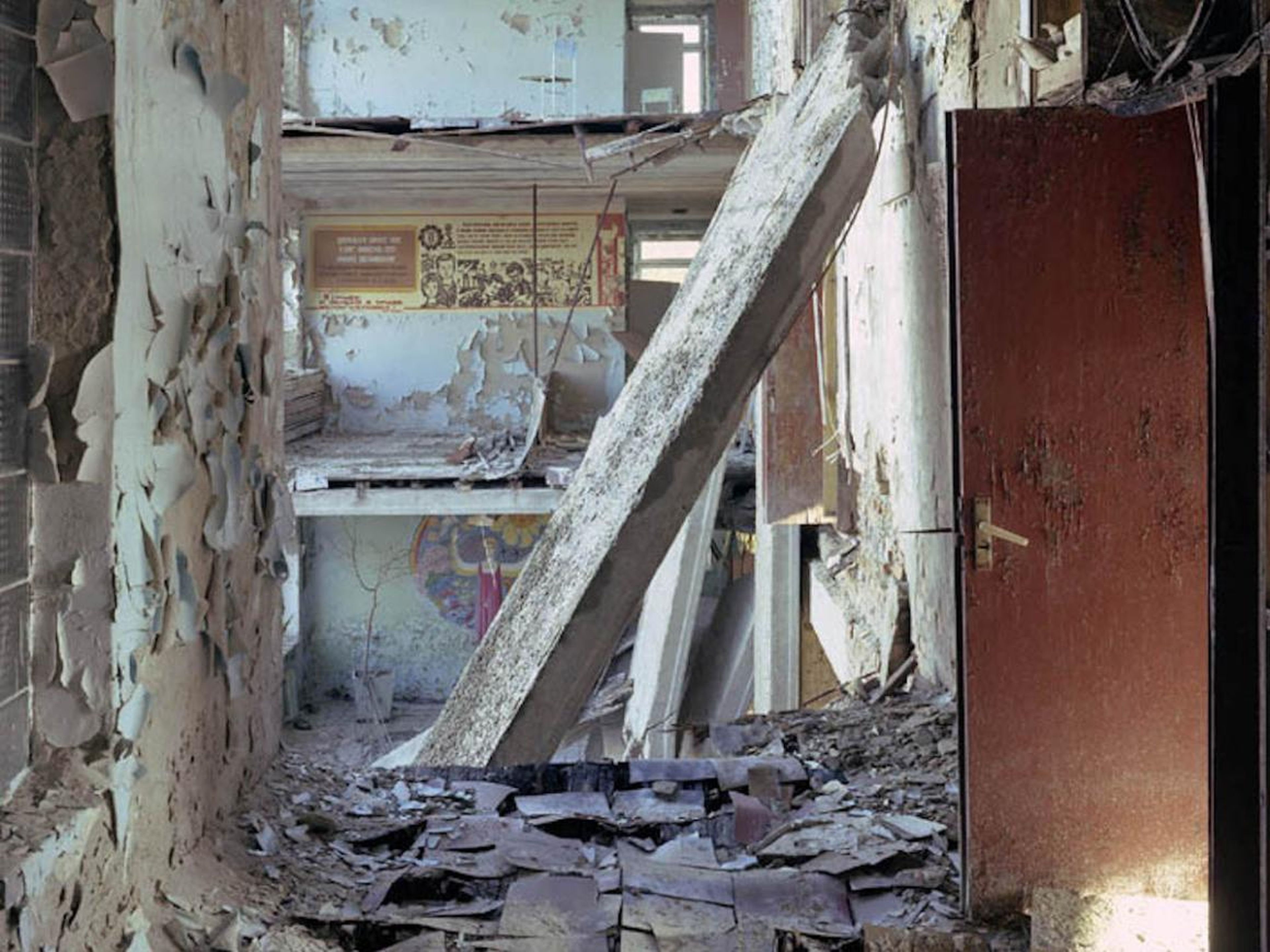 Pasillo de colegio, Pripyat, 2006.