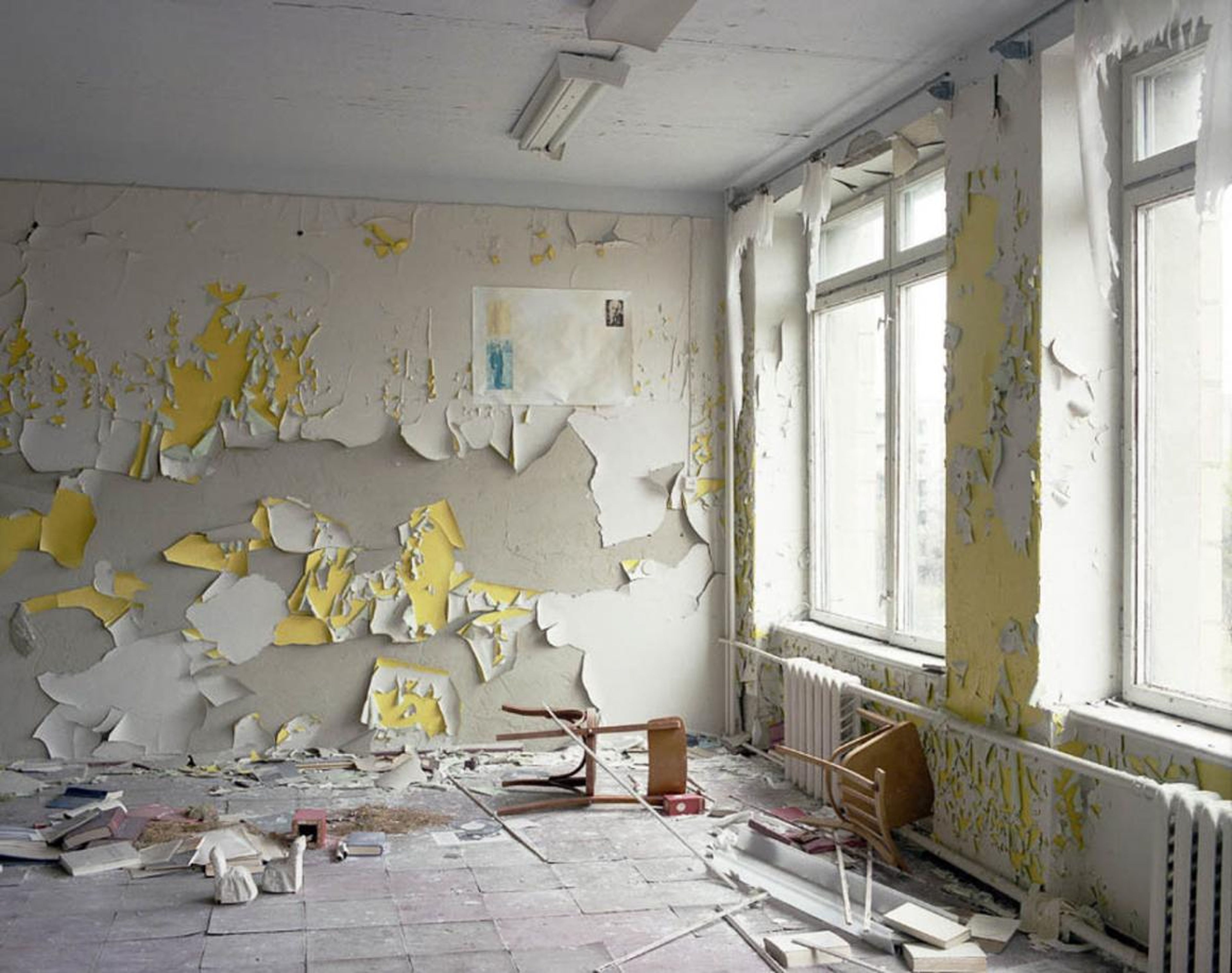 Esquina de un aula, Pripyat, 1998.