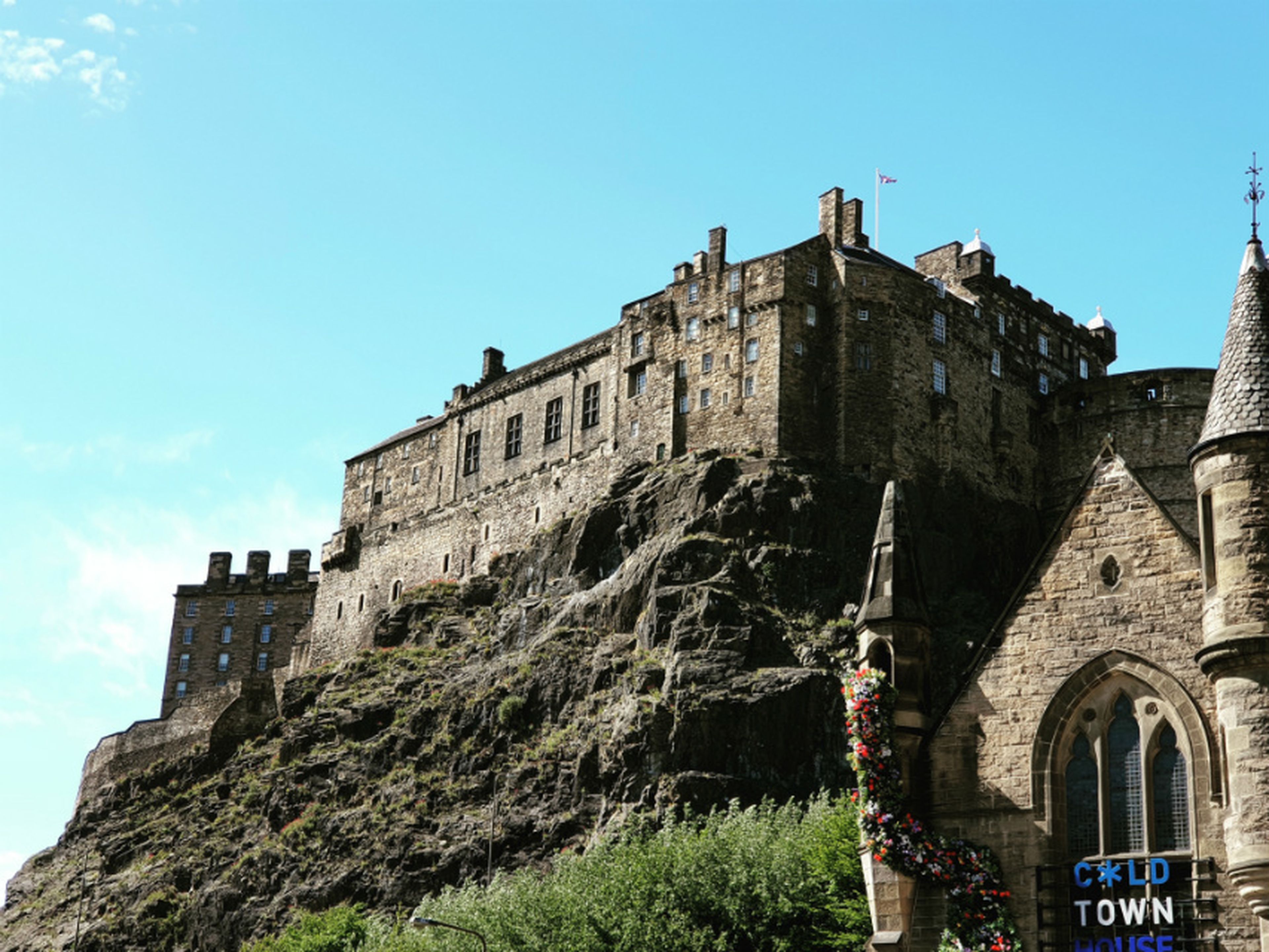 Otra imagen del castillo de Edimburgo.