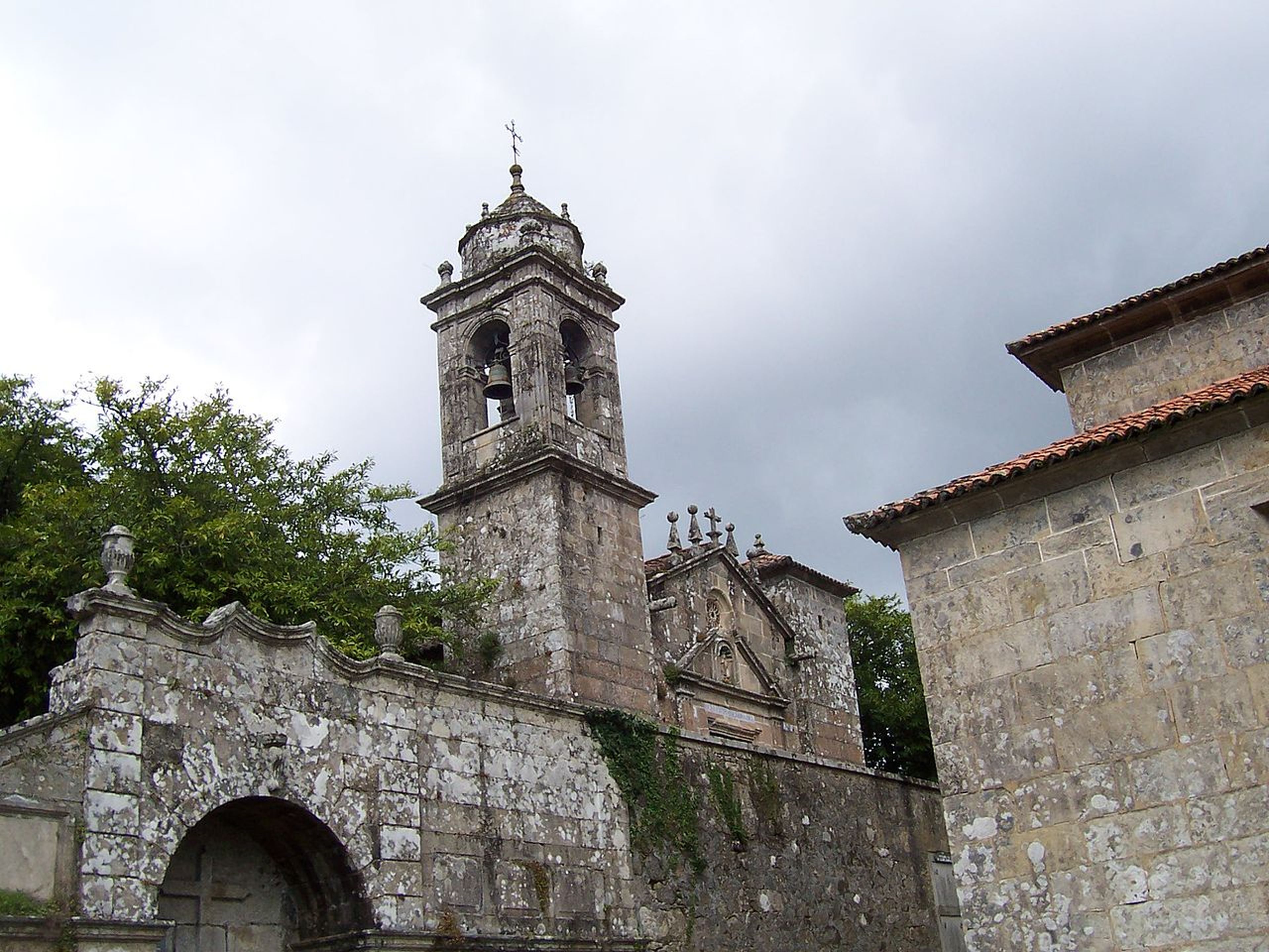 San Xulián de Bastavales, Brión (A Coruña)
