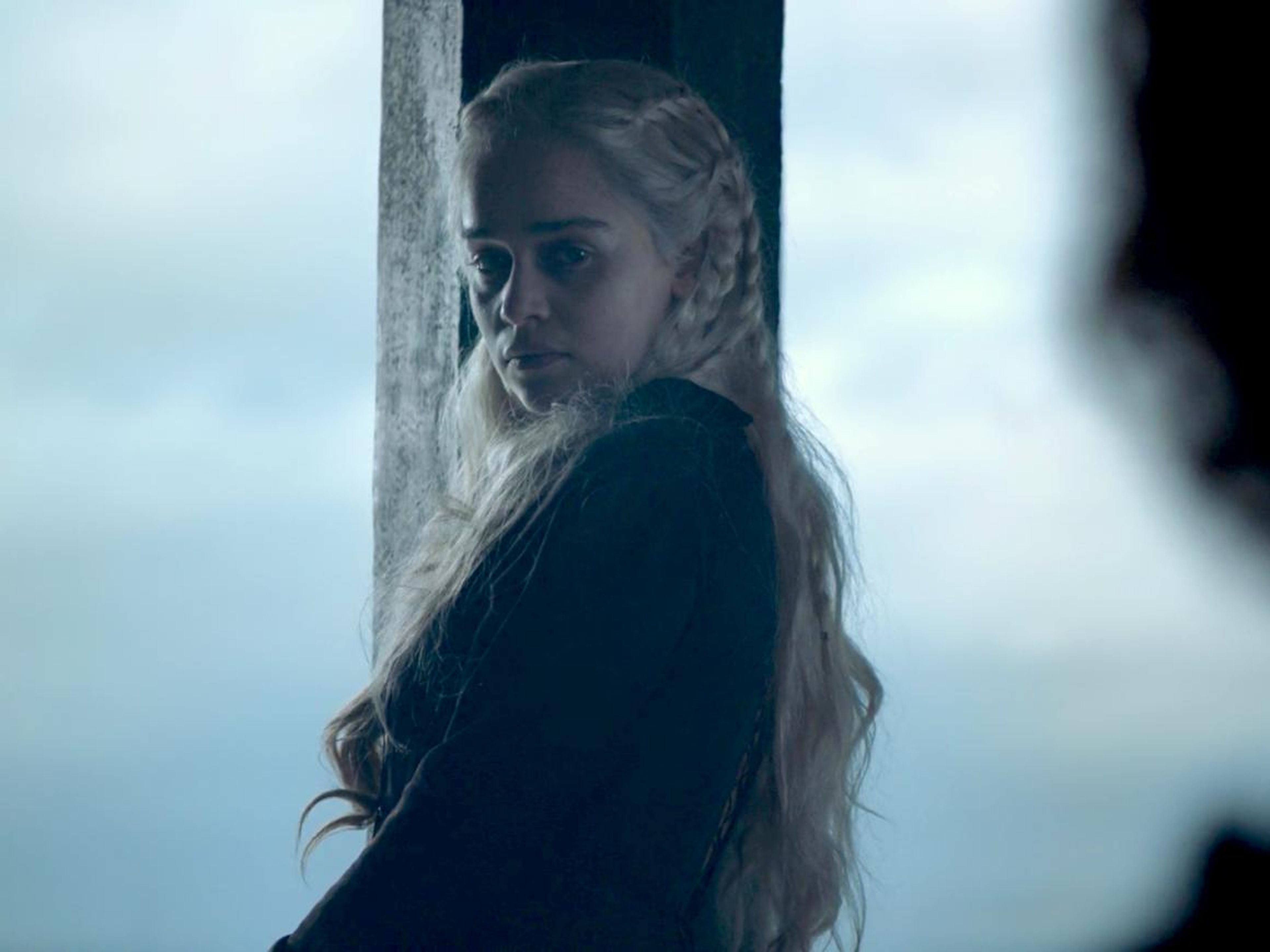 Y ¿Daenerys llevará una corona por primera vez en la serie?