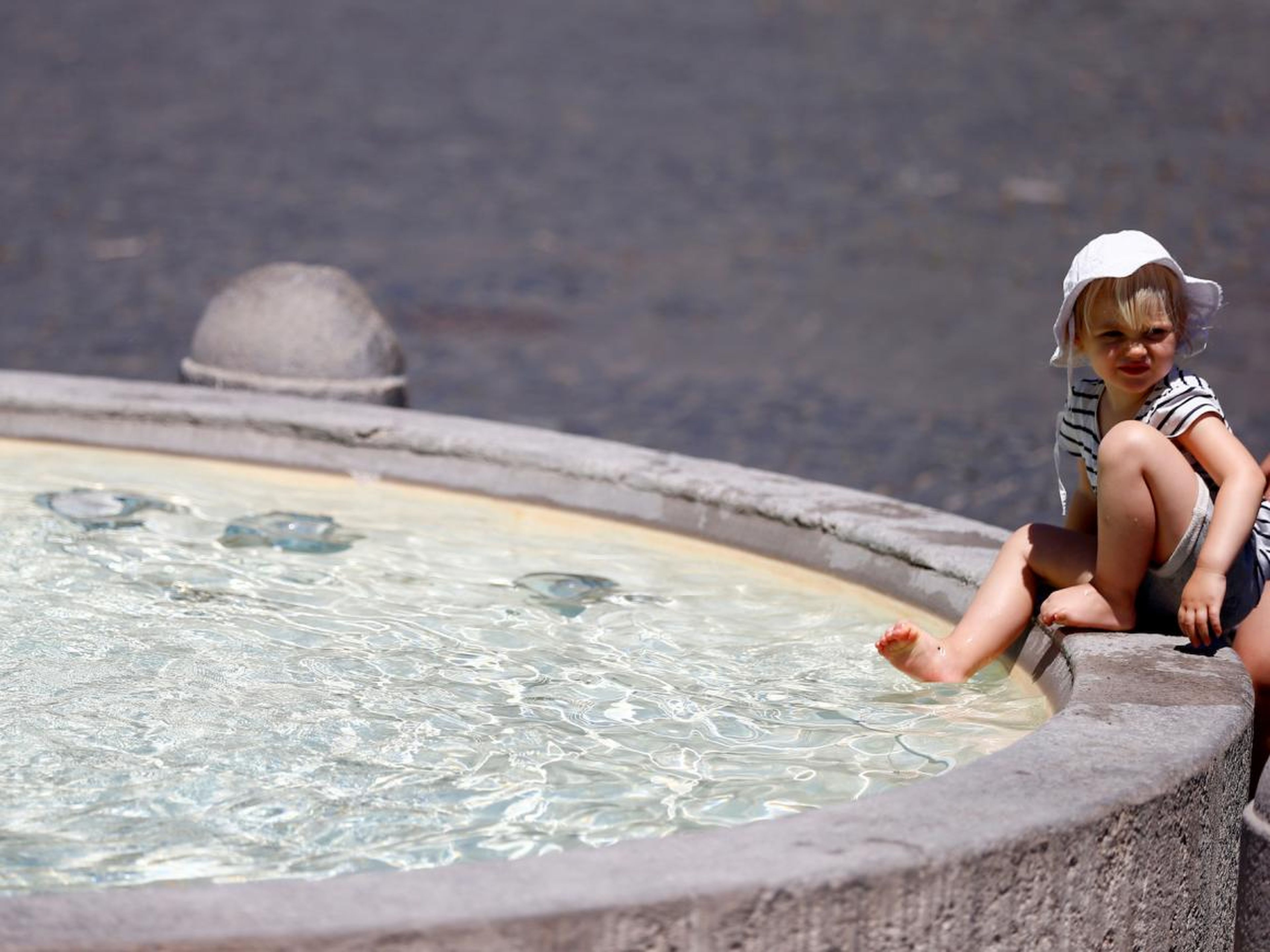 Cooling off in Rome.