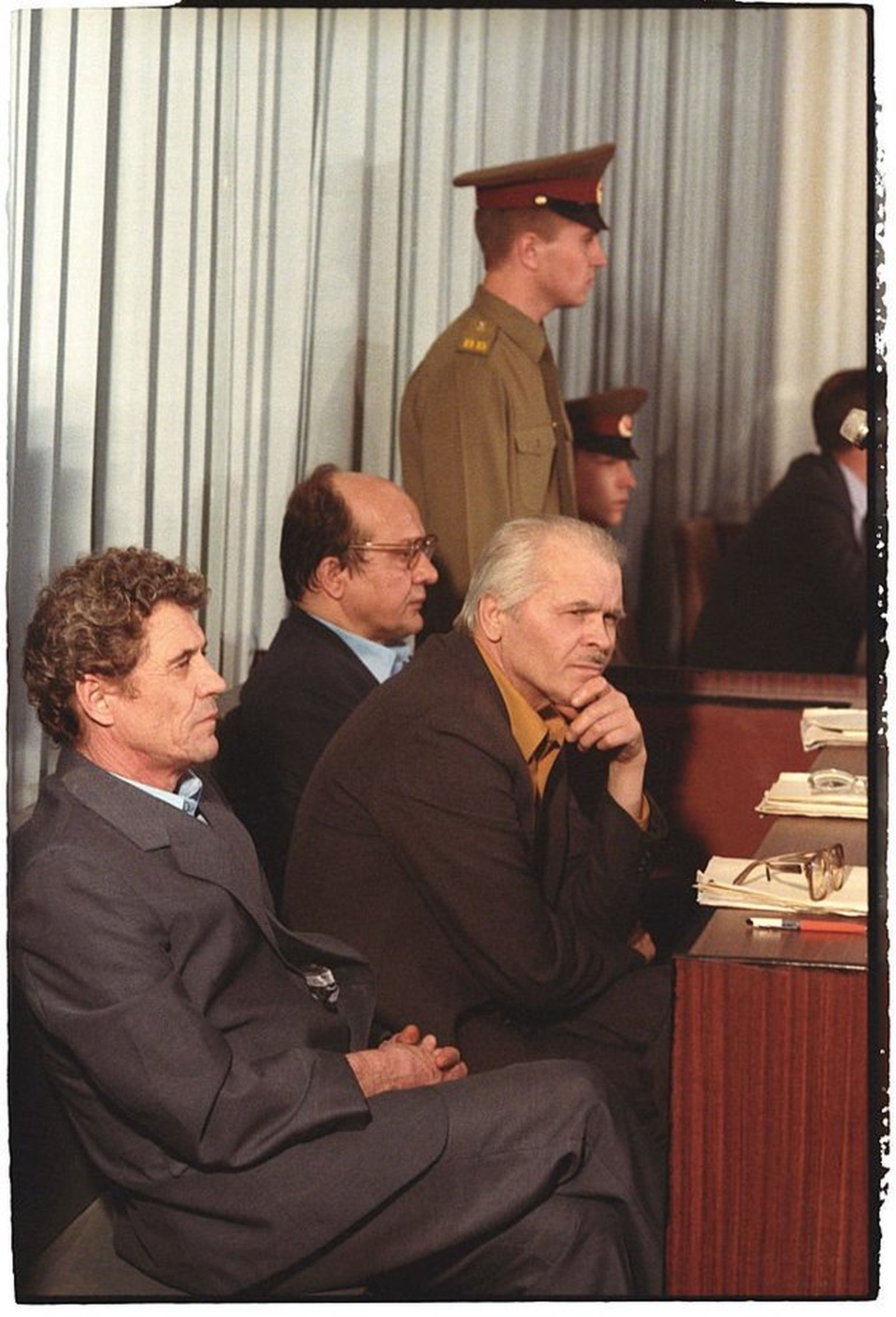 Anatoly Dyatlov, Viktor Bryuhkanov, y Nikolai Fomin fueron sentenciados a trabajar en campos de trabajo y fueron enviados a prisión.