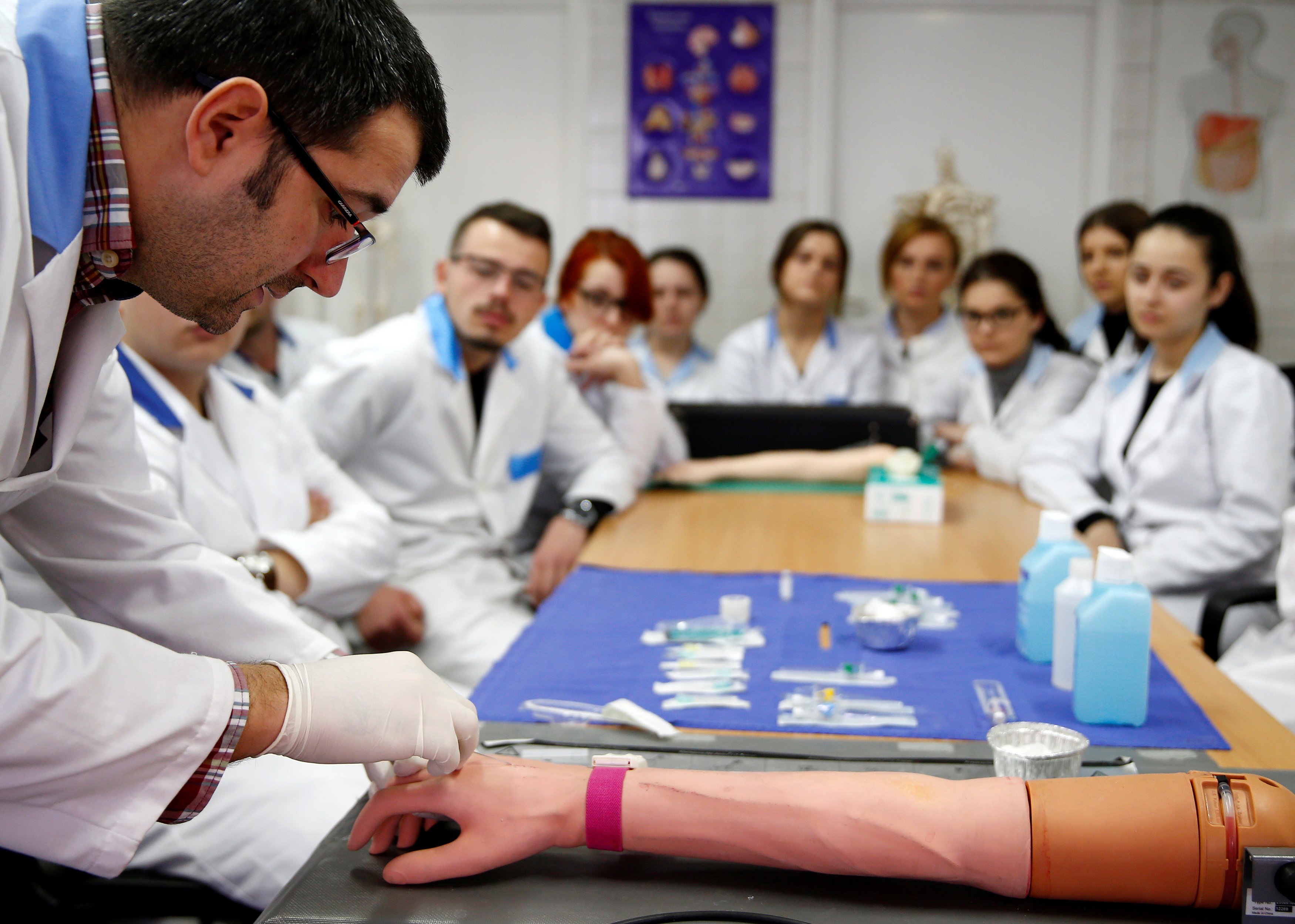 Las de corte estudiar Medicina más bajas toda España | Business España