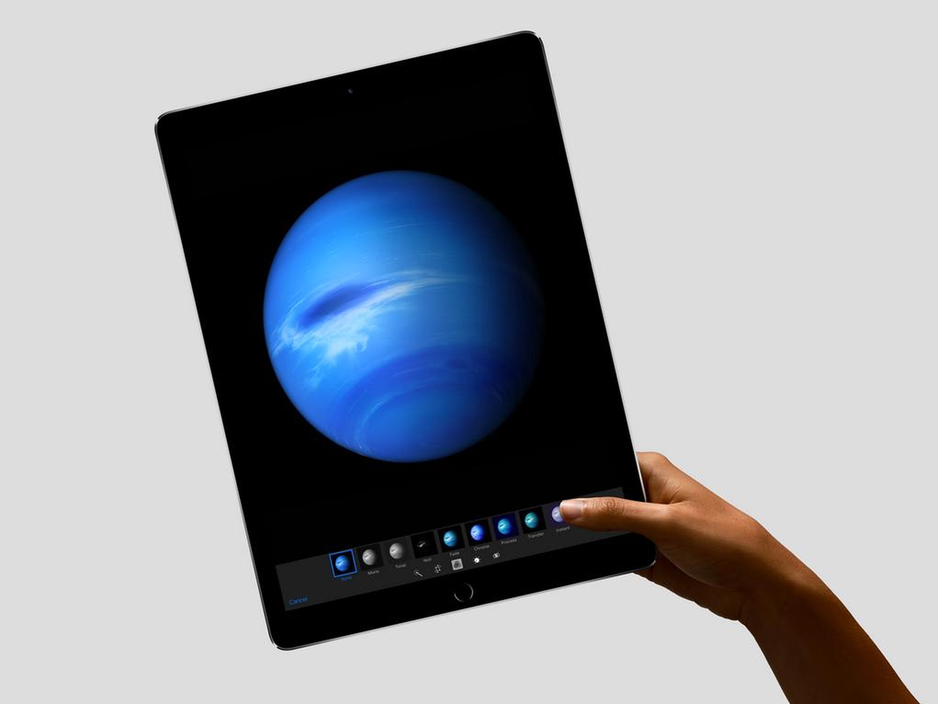 The iPad is getting new gestures for copy, paste, and other actions.